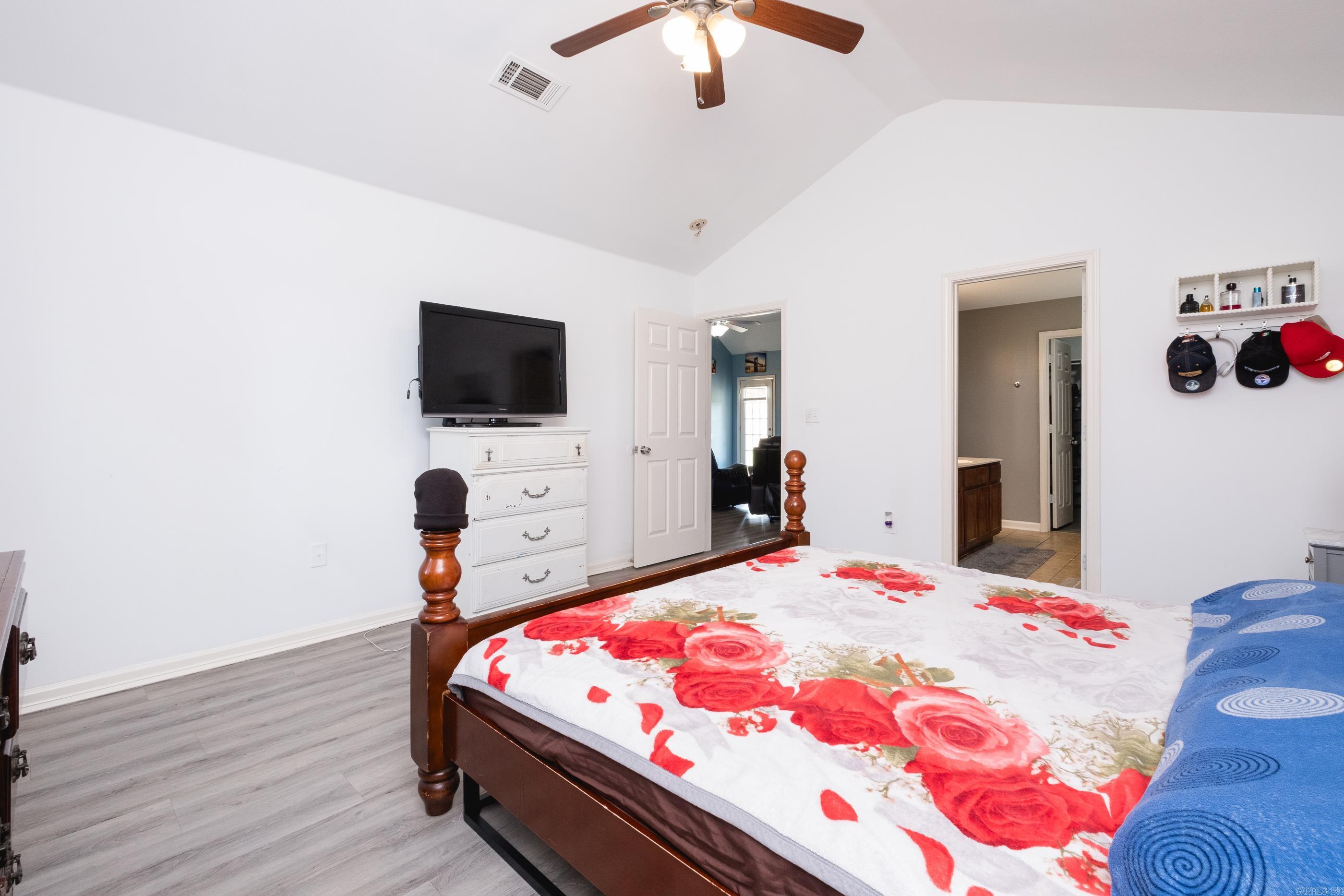 STONE LINKS ADDN - Residential