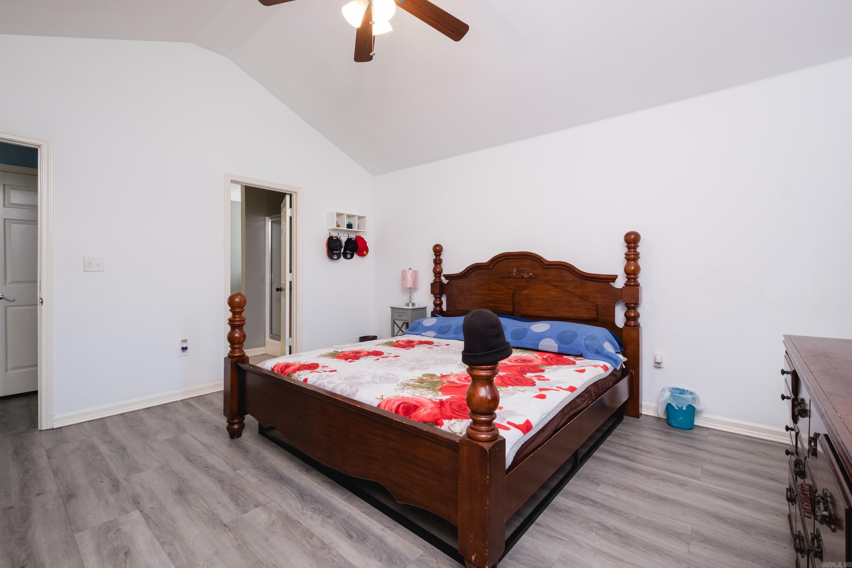 STONE LINKS ADDN - Residential