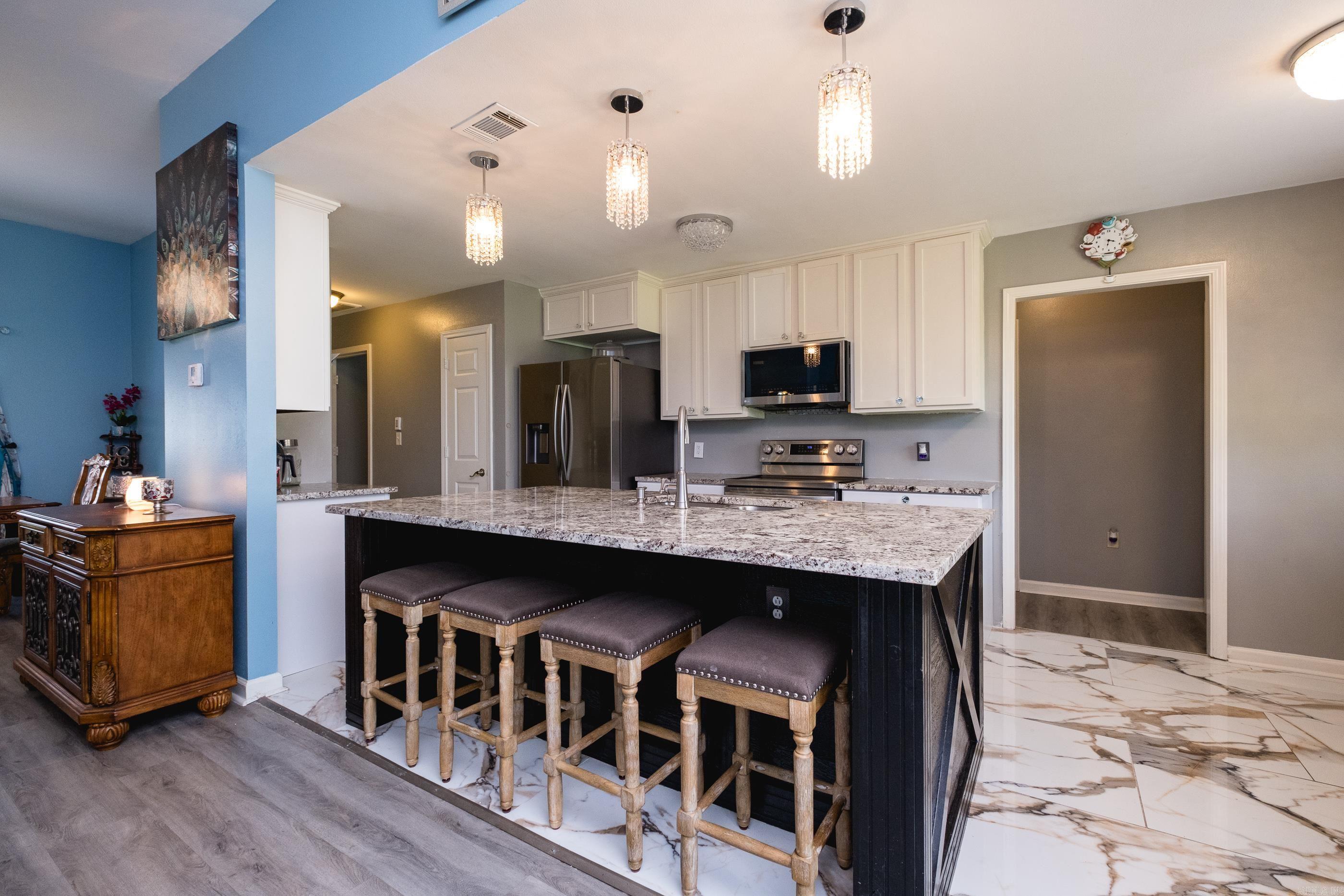 STONE LINKS ADDN - Residential