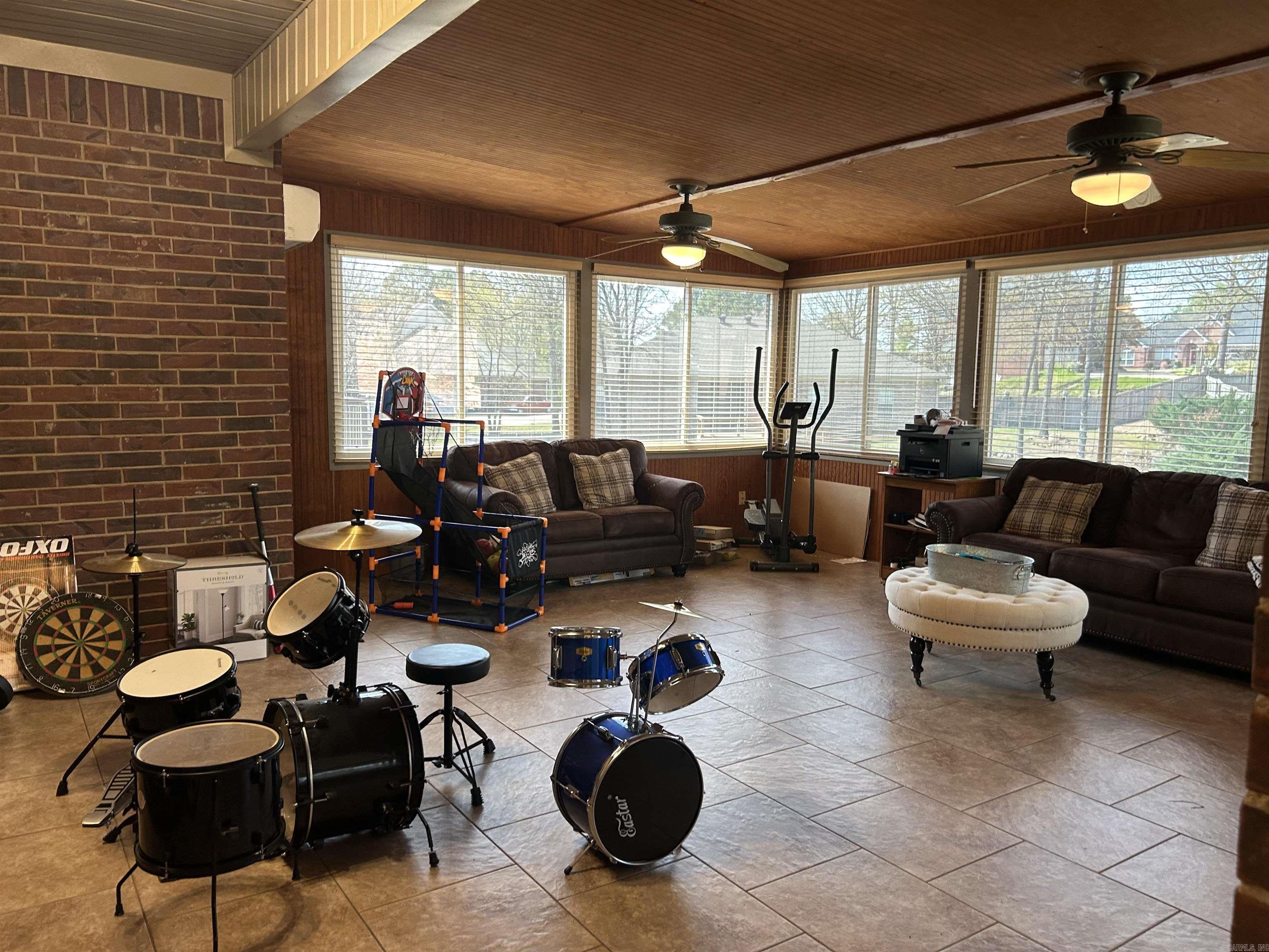 EDGEWATER ADDN - Residential