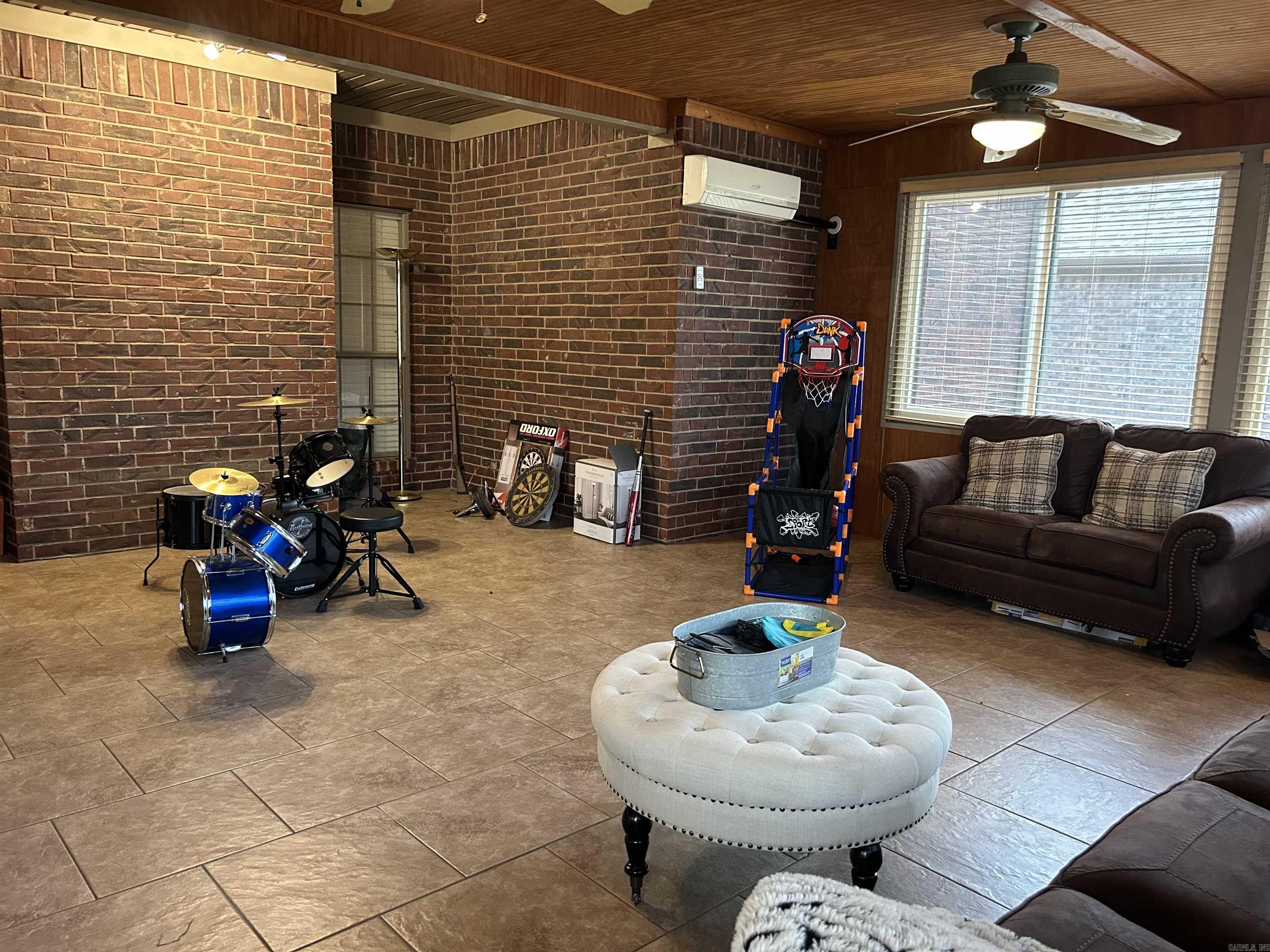 EDGEWATER ADDN - Residential