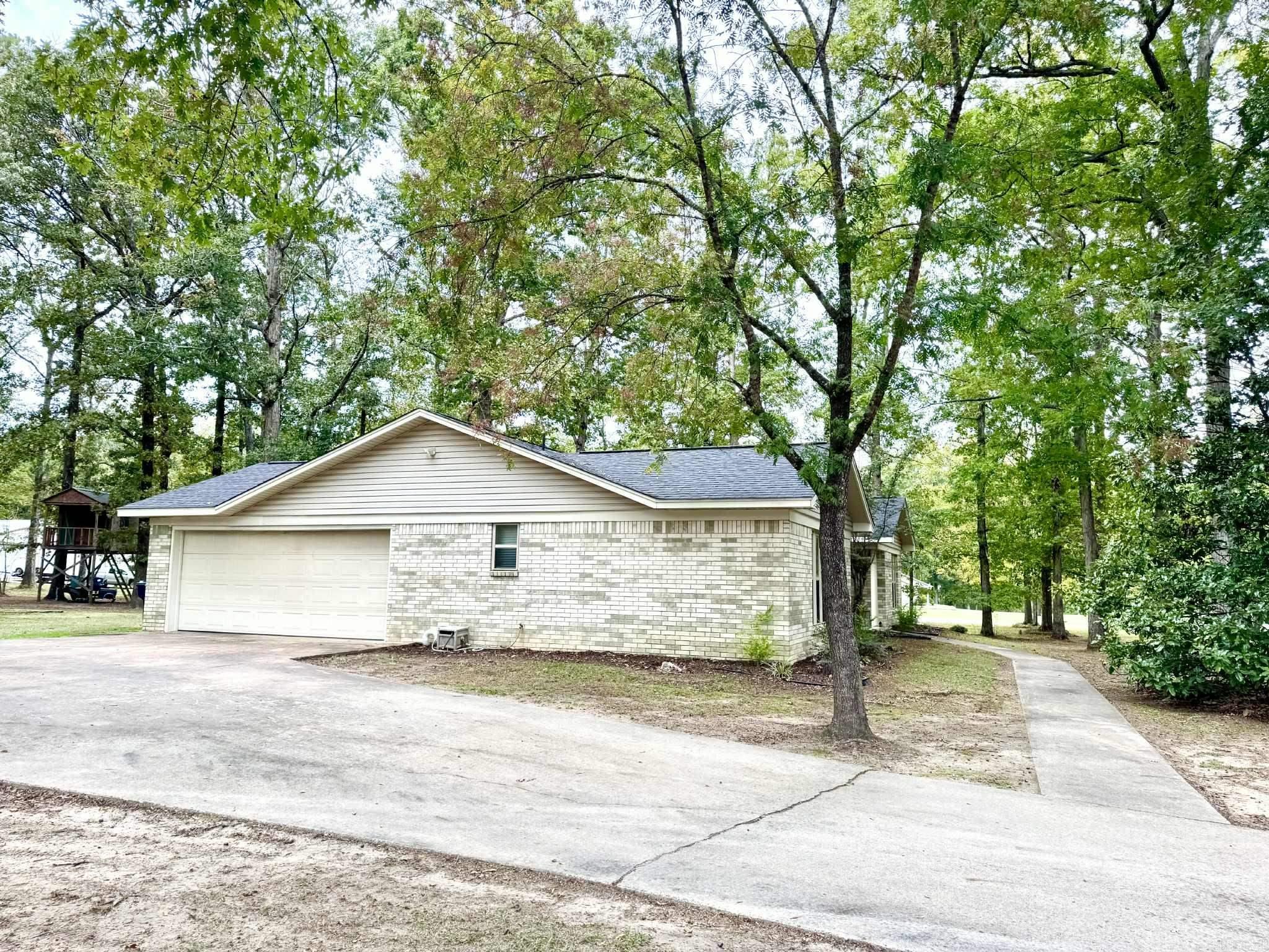 NORTHRIDGE SUBD - Residential