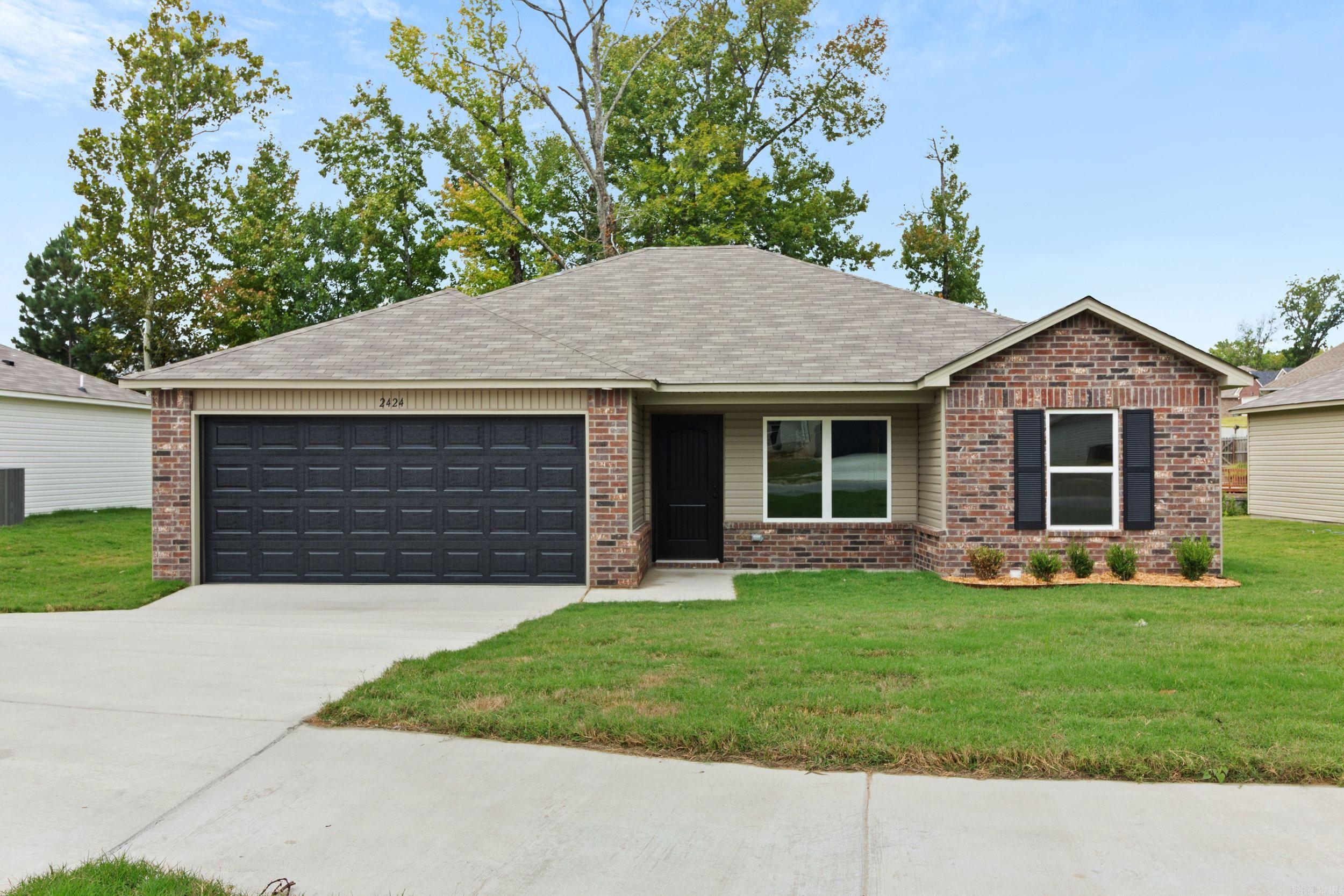 HILLDALE CROSSING - Residential