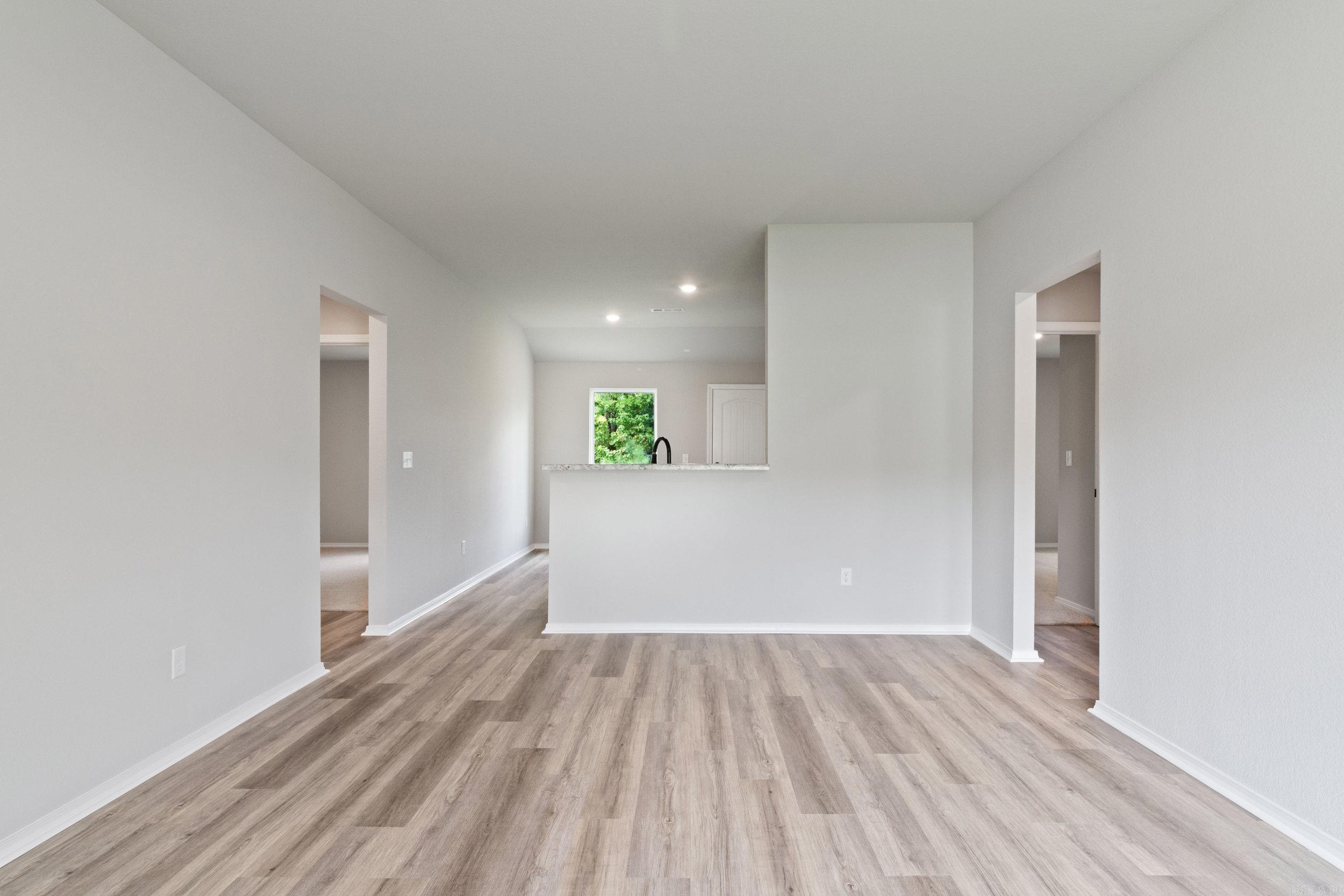 HILLDALE CROSSING - Residential