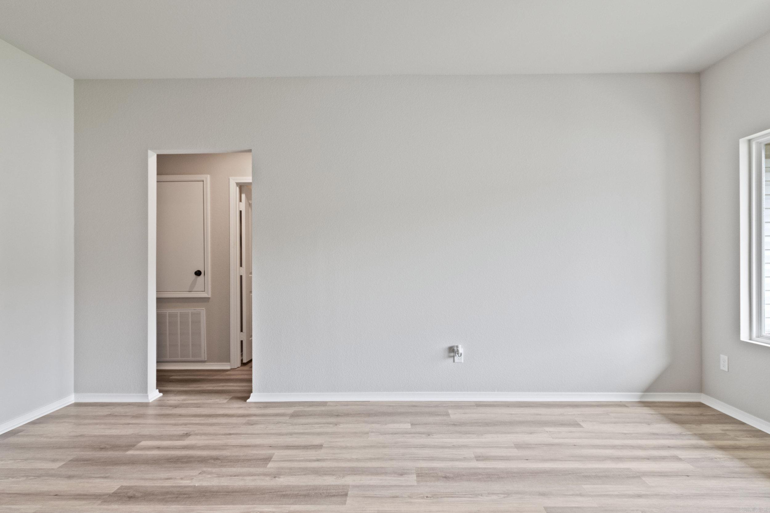 HILLDALE CROSSING - Residential