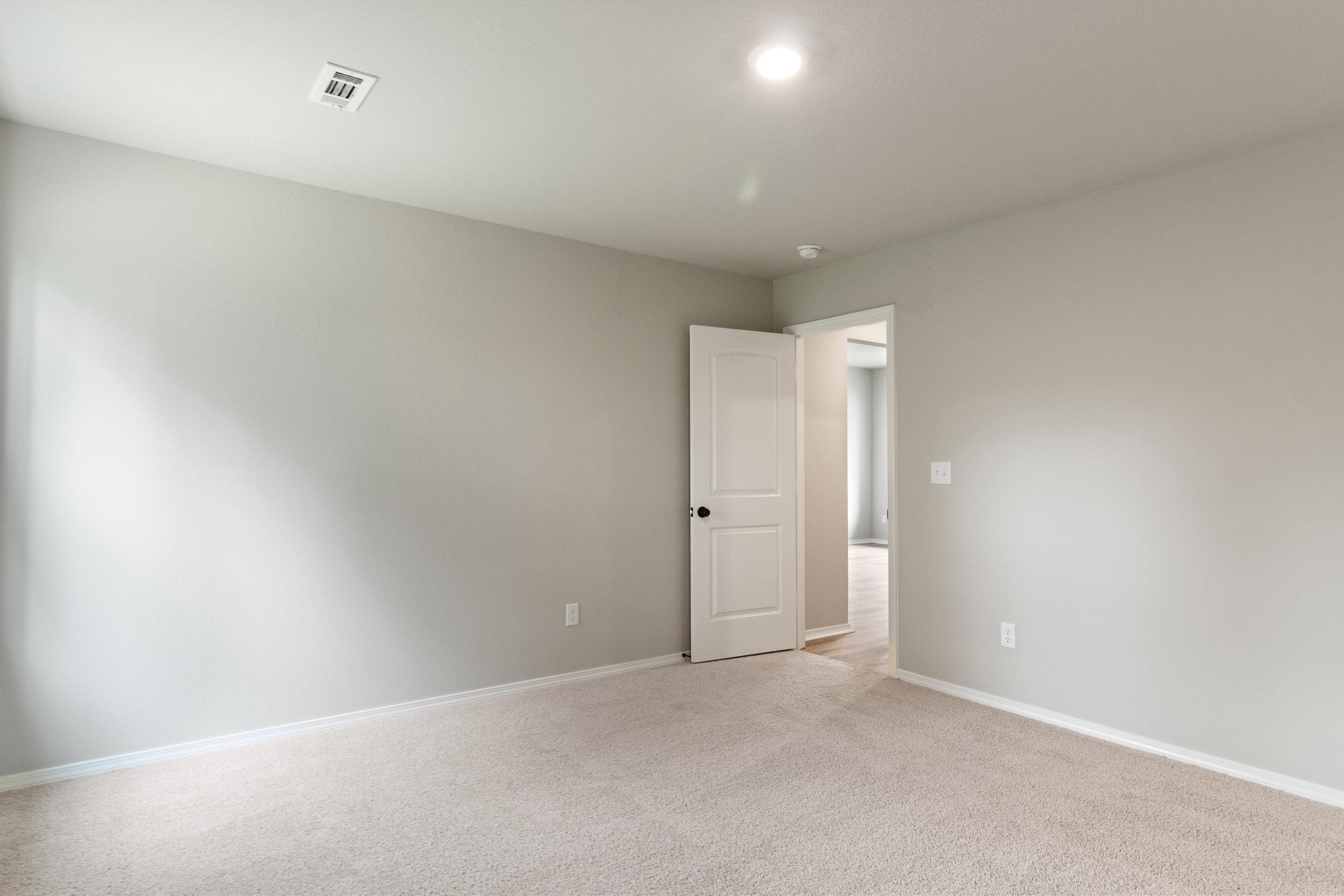 HILLDALE CROSSING - Residential