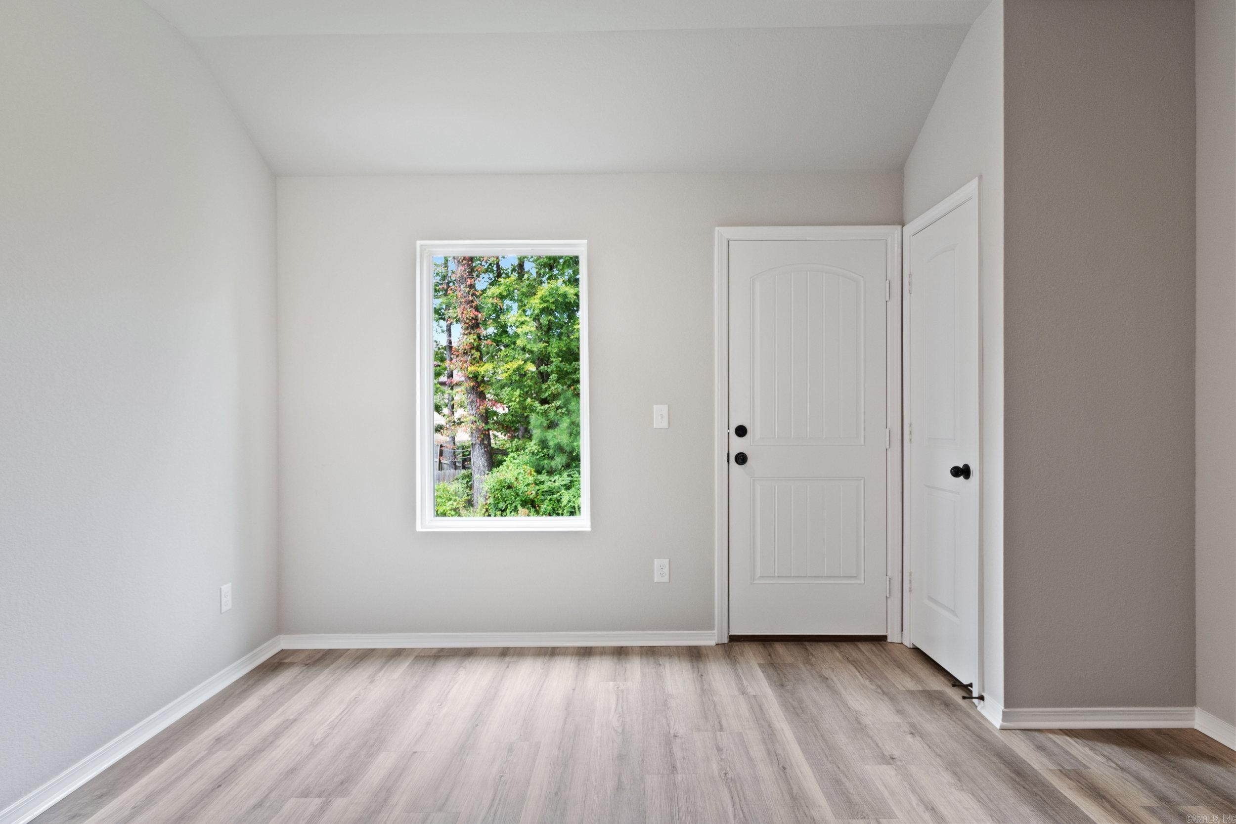 HILLDALE CROSSING - Residential