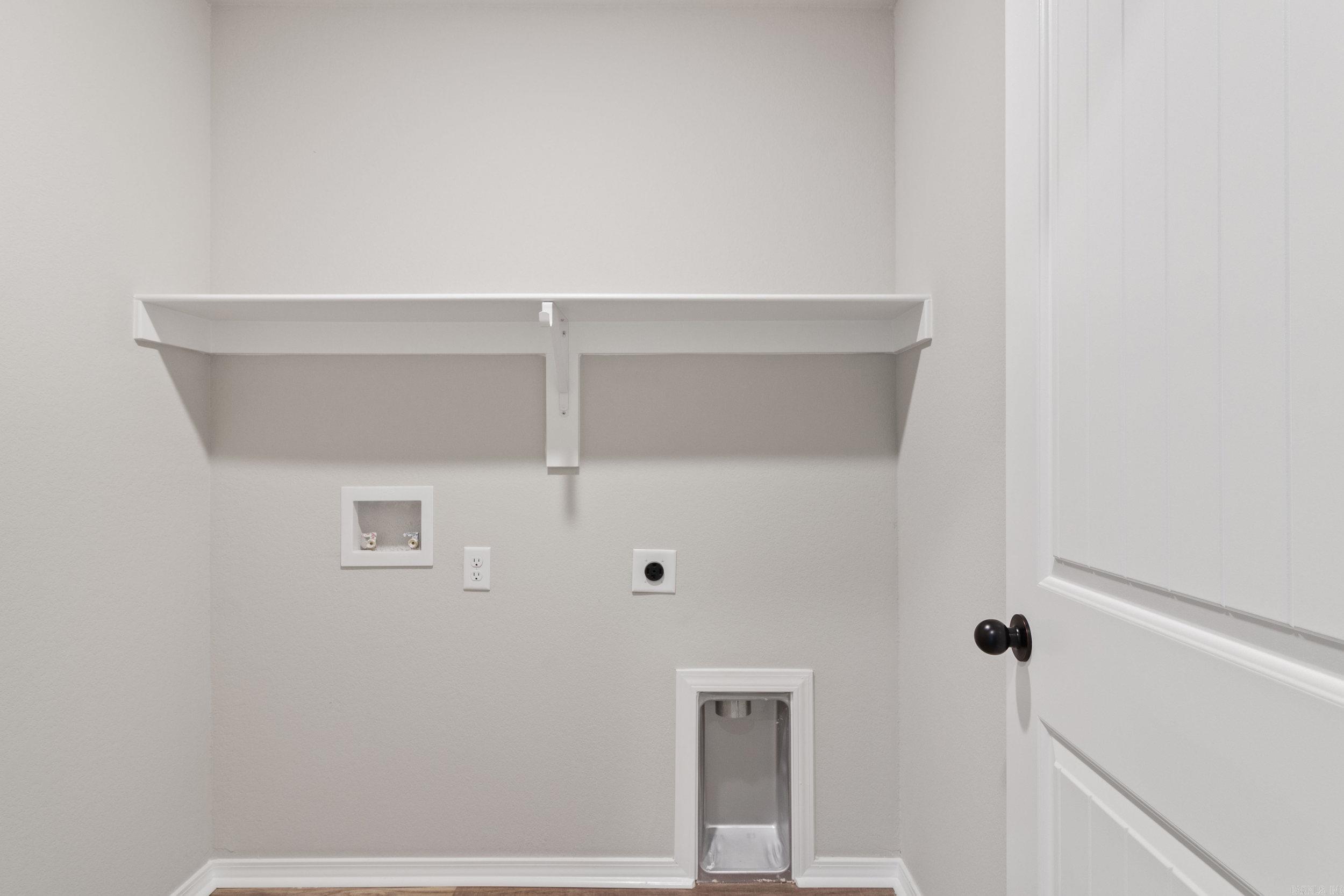 HILLDALE CROSSING - Residential