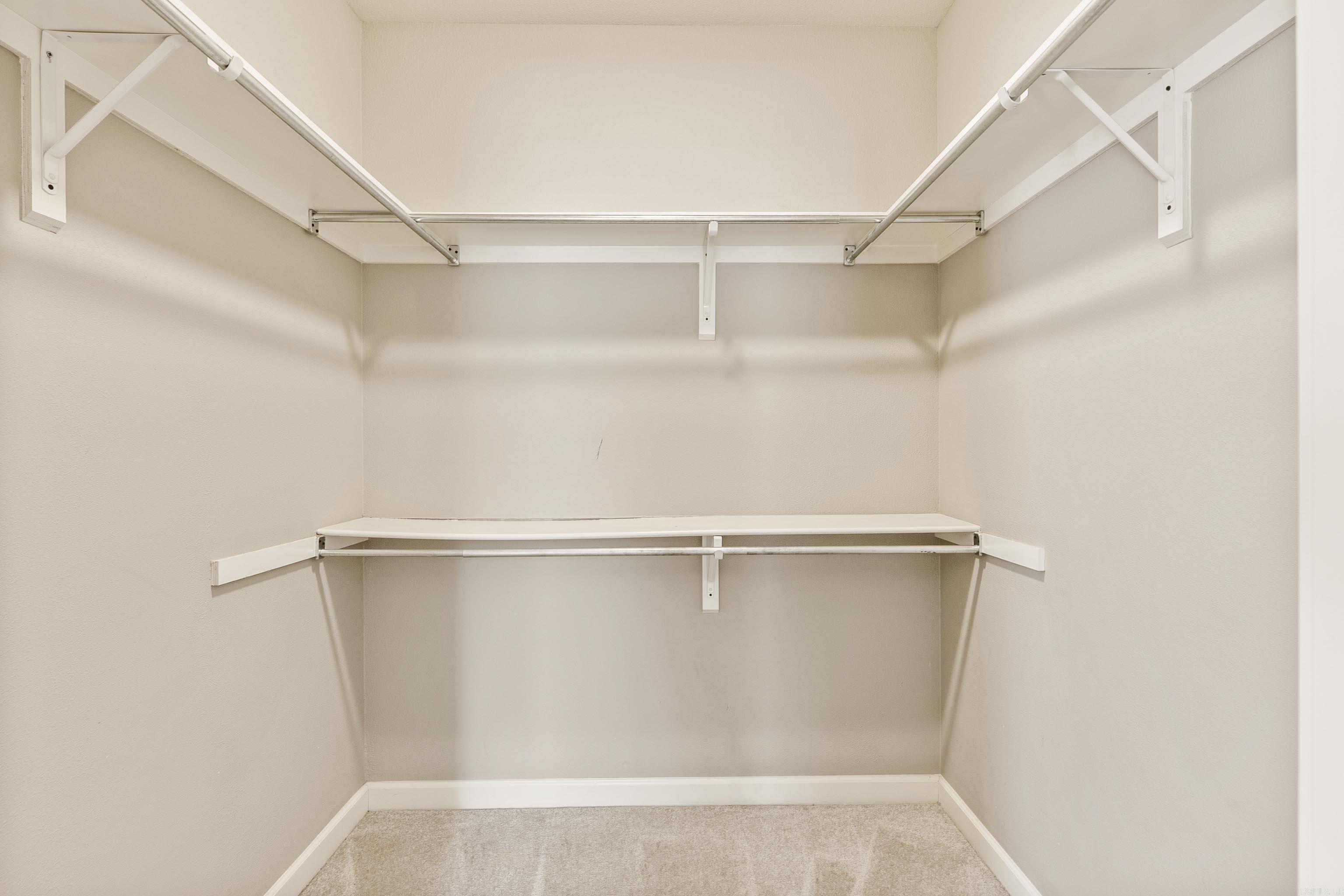 HURRICANE LAKE EST - Residential