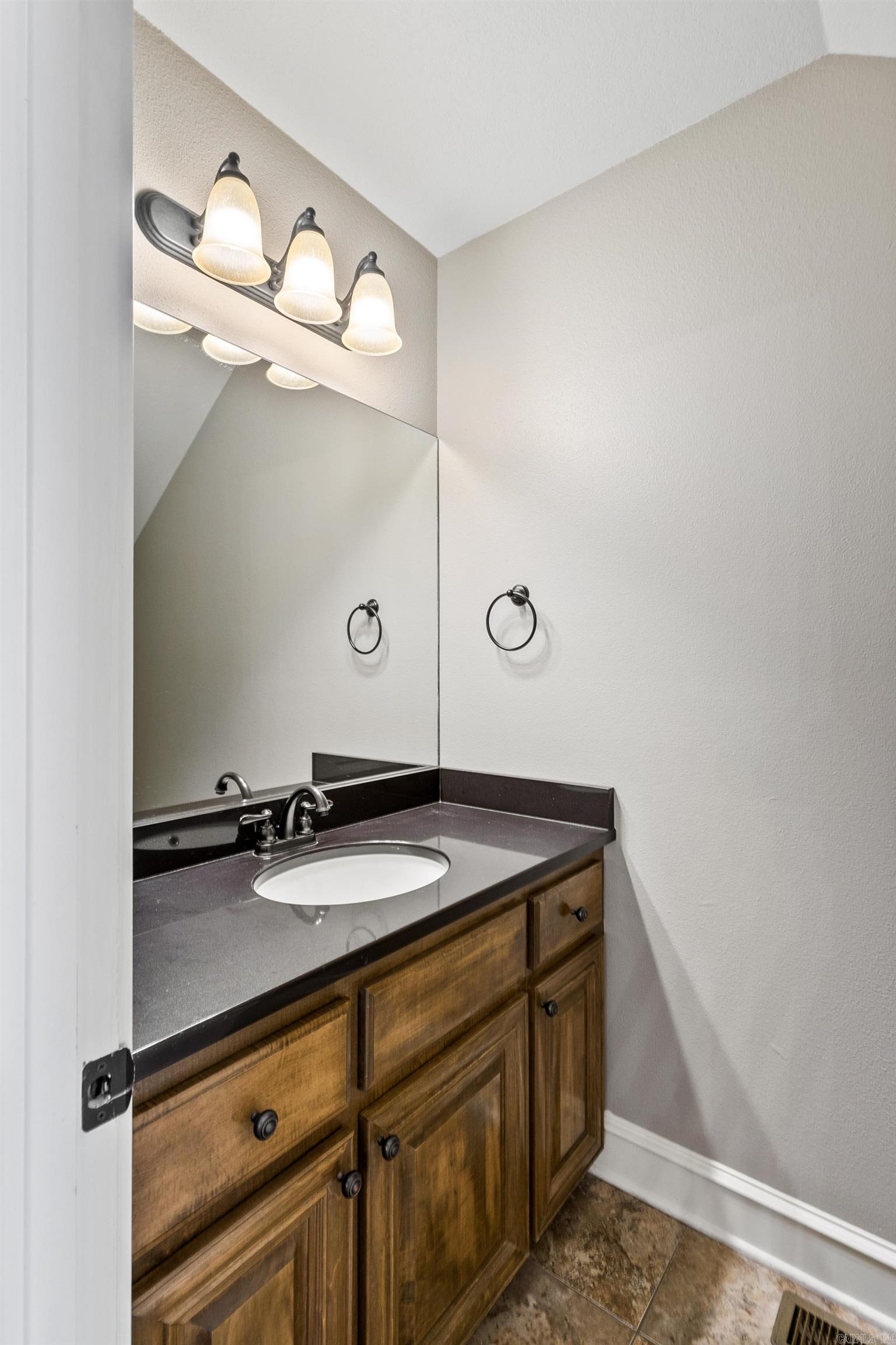 HURRICANE LAKE EST - Residential