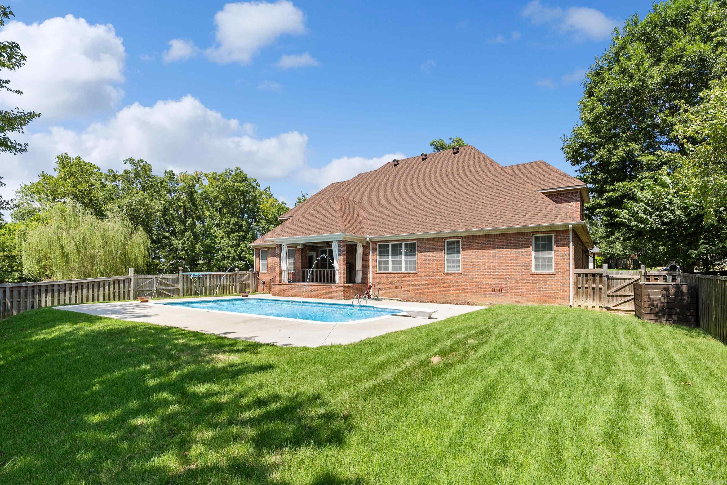 HURRICANE LAKE EST - Residential