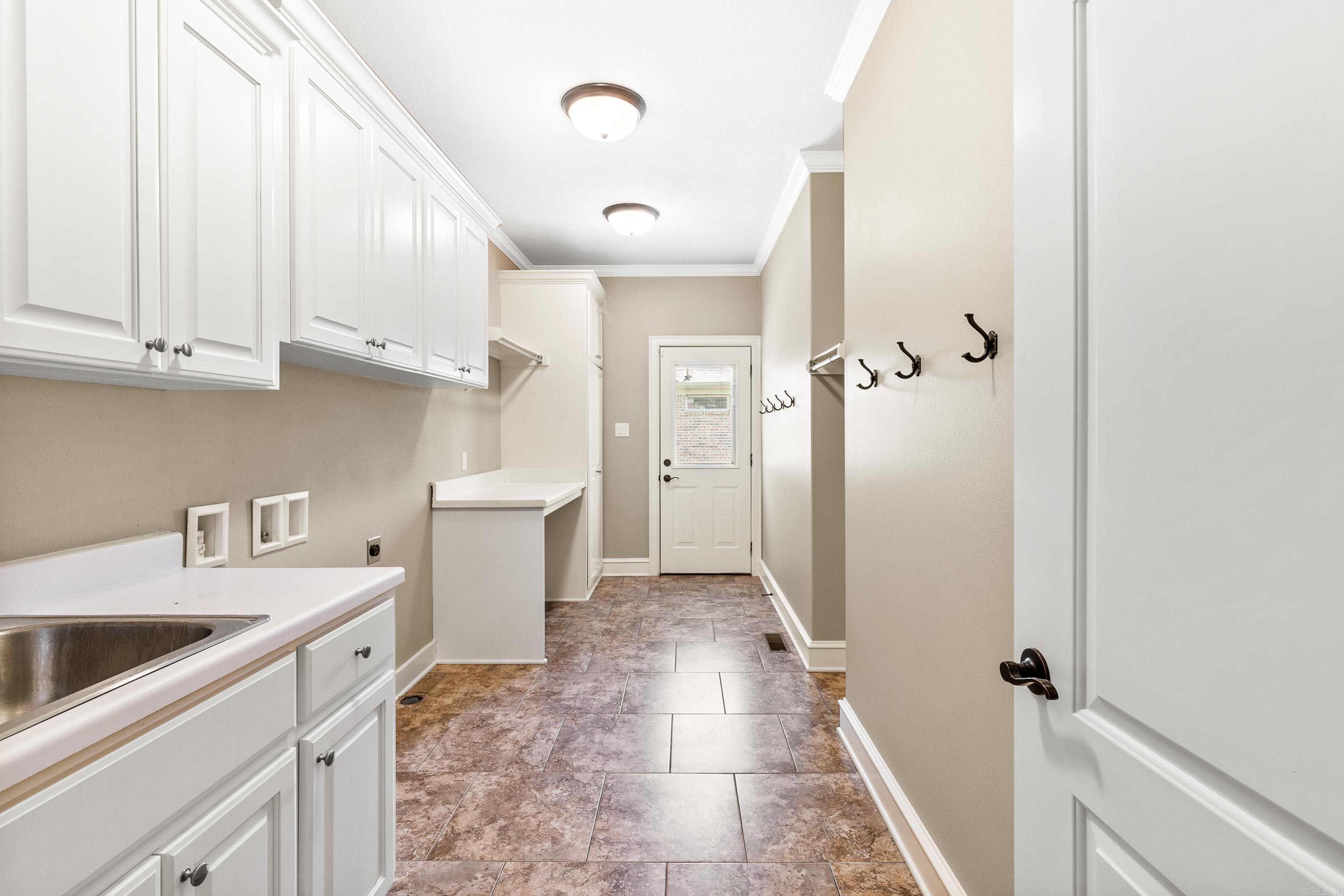 HURRICANE LAKE EST - Residential