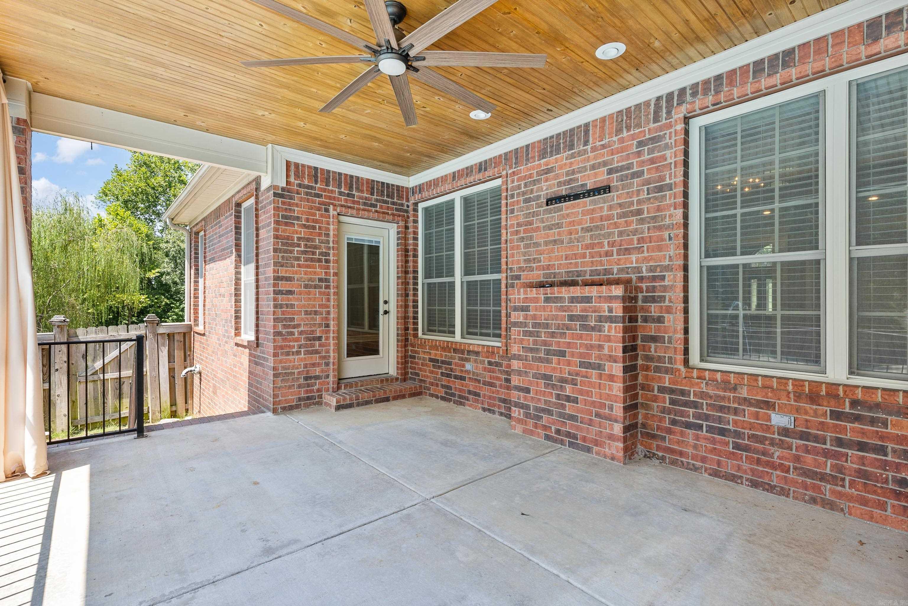 HURRICANE LAKE EST - Residential