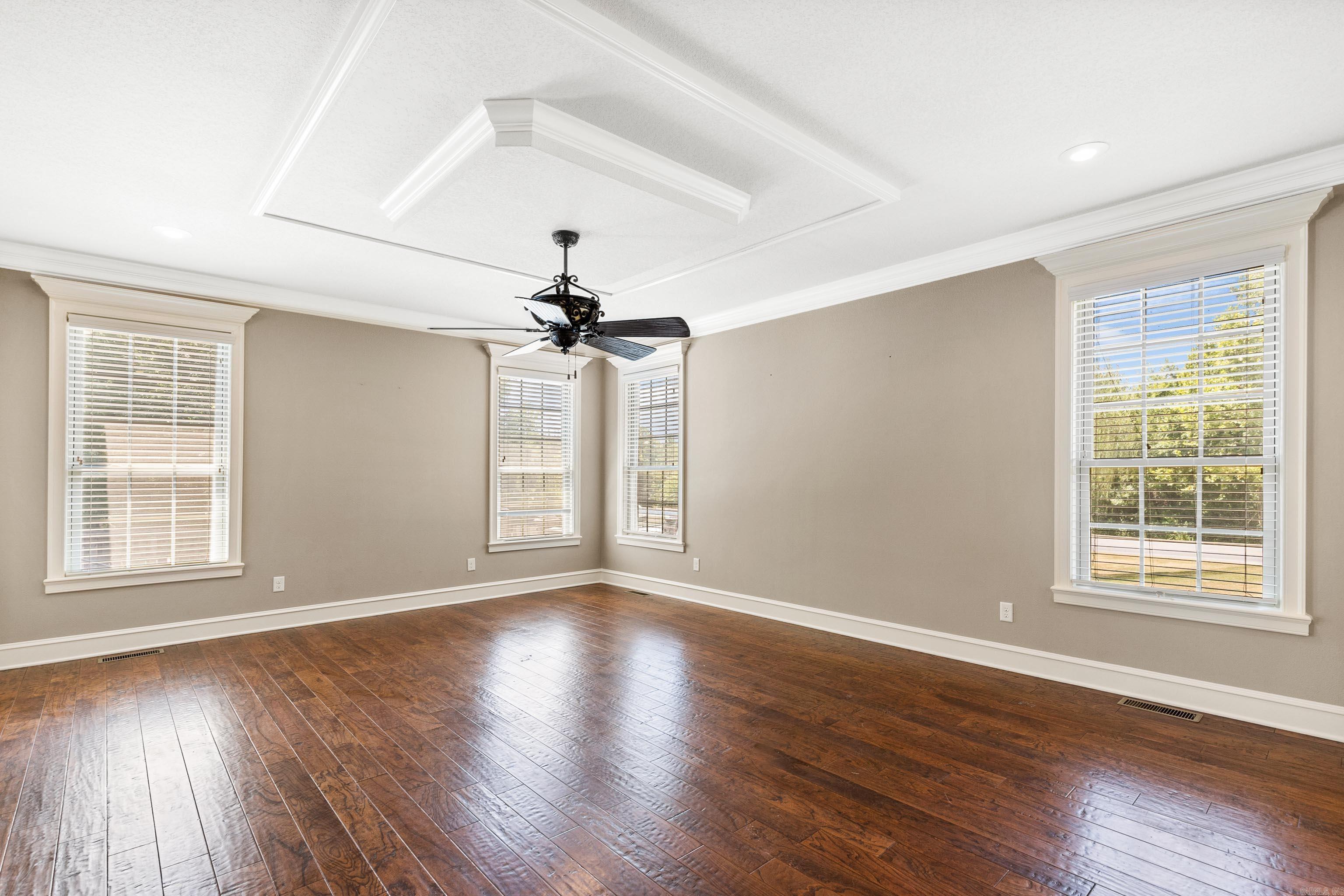 HURRICANE LAKE EST - Residential