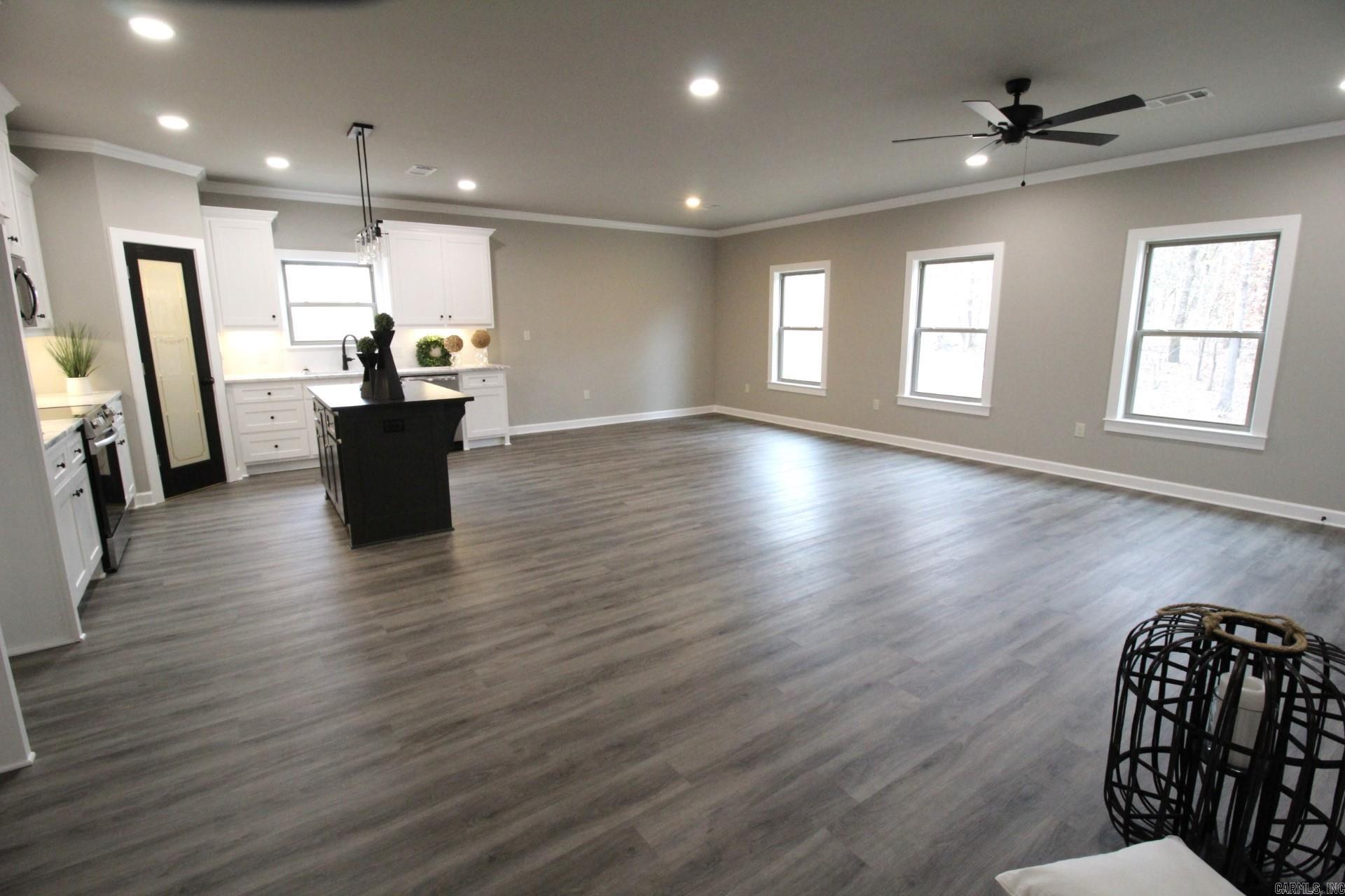 KNOTTING HILL PH1 - Residential