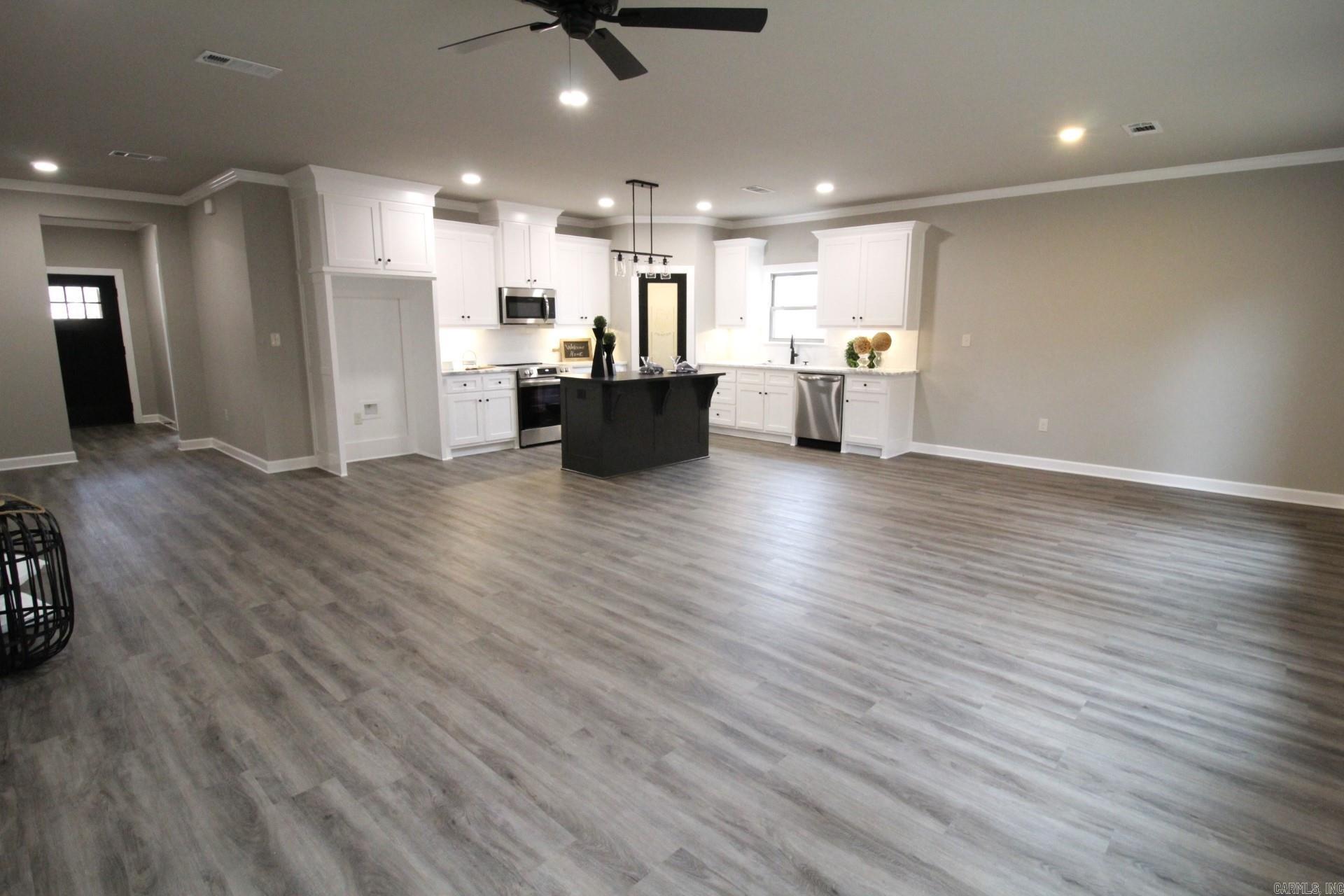 KNOTTING HILL PH1 - Residential