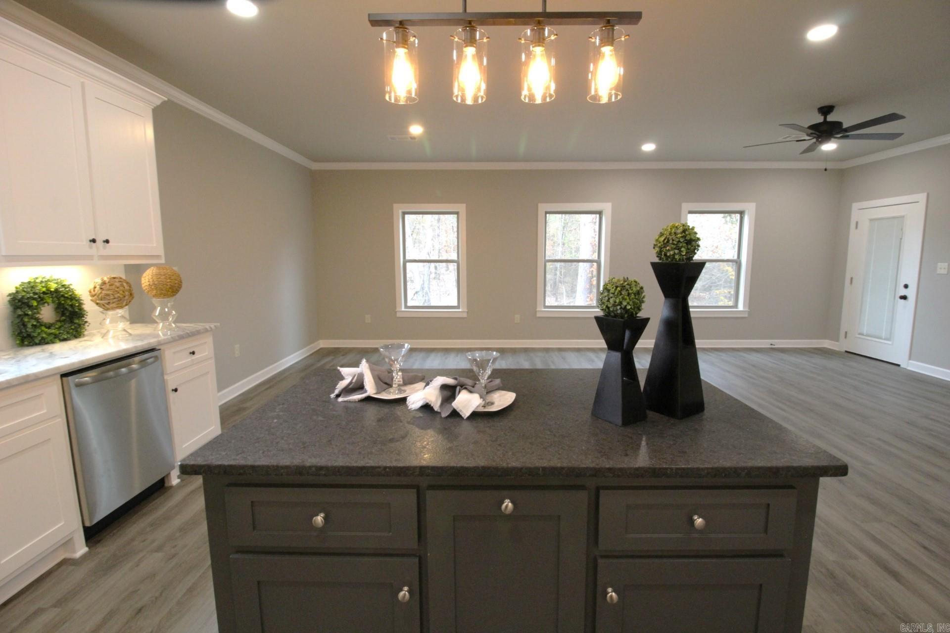 KNOTTING HILL PH1 - Residential