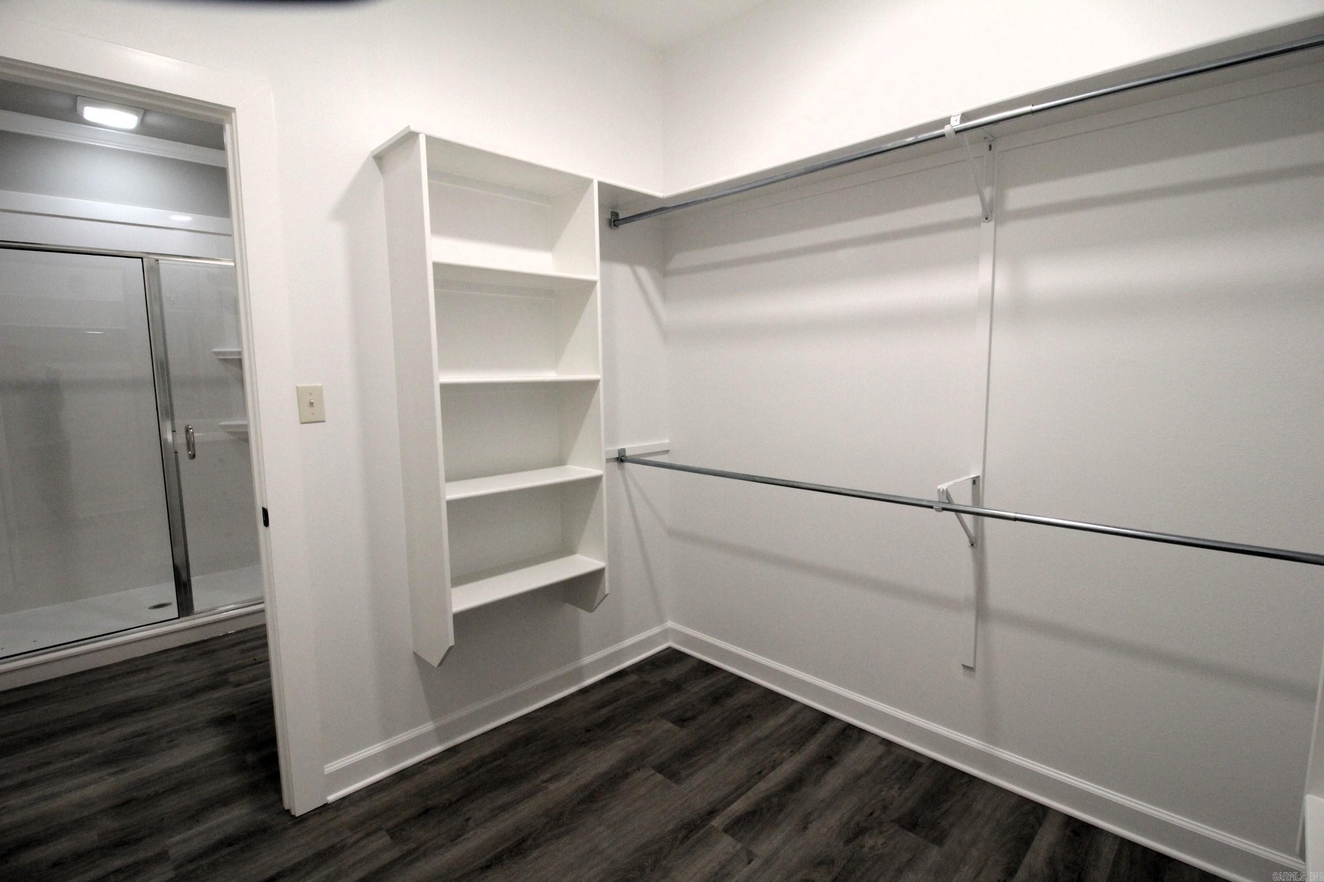 KNOTTING HILL PH1 - Residential