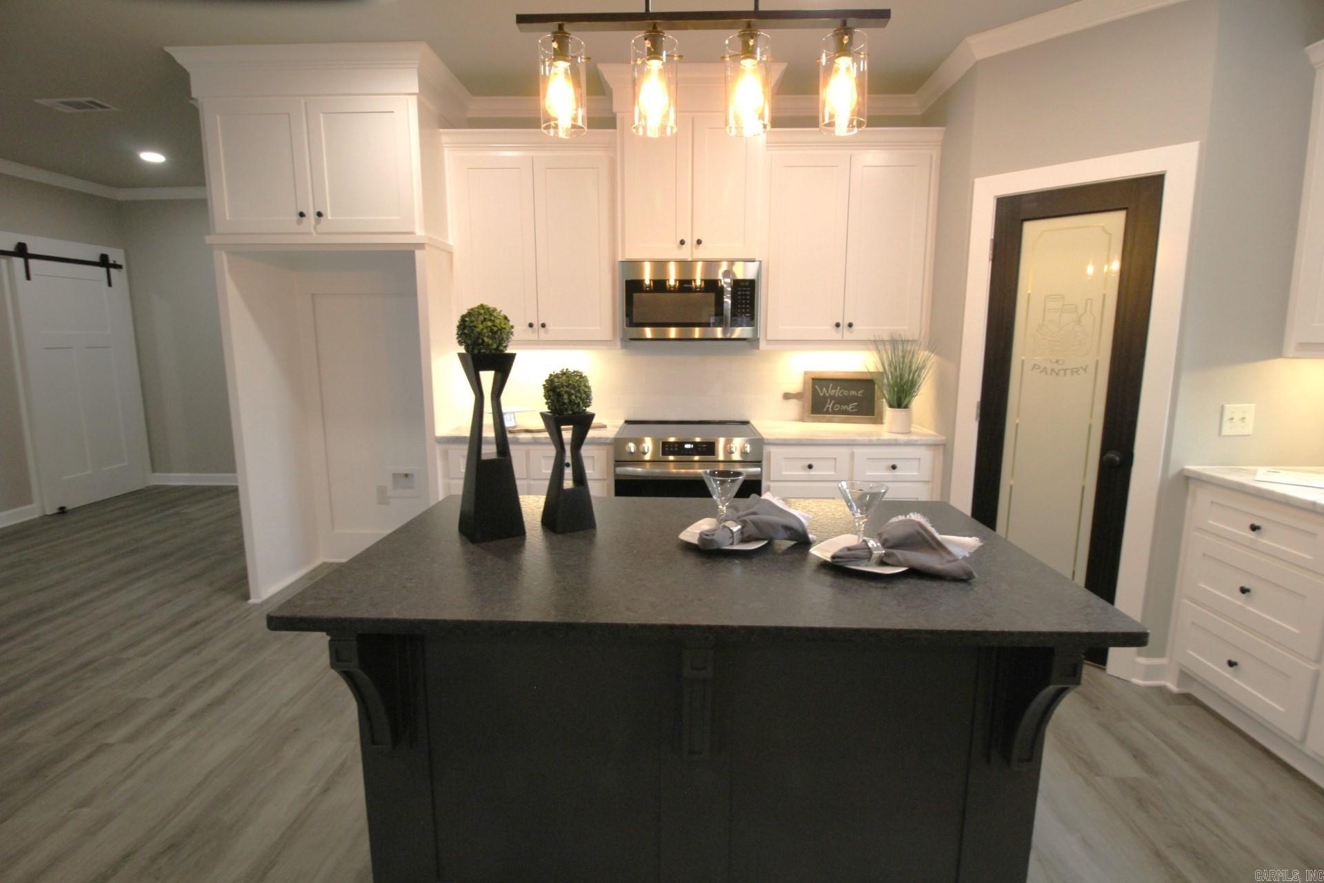 KNOTTING HILL PH1 - Residential