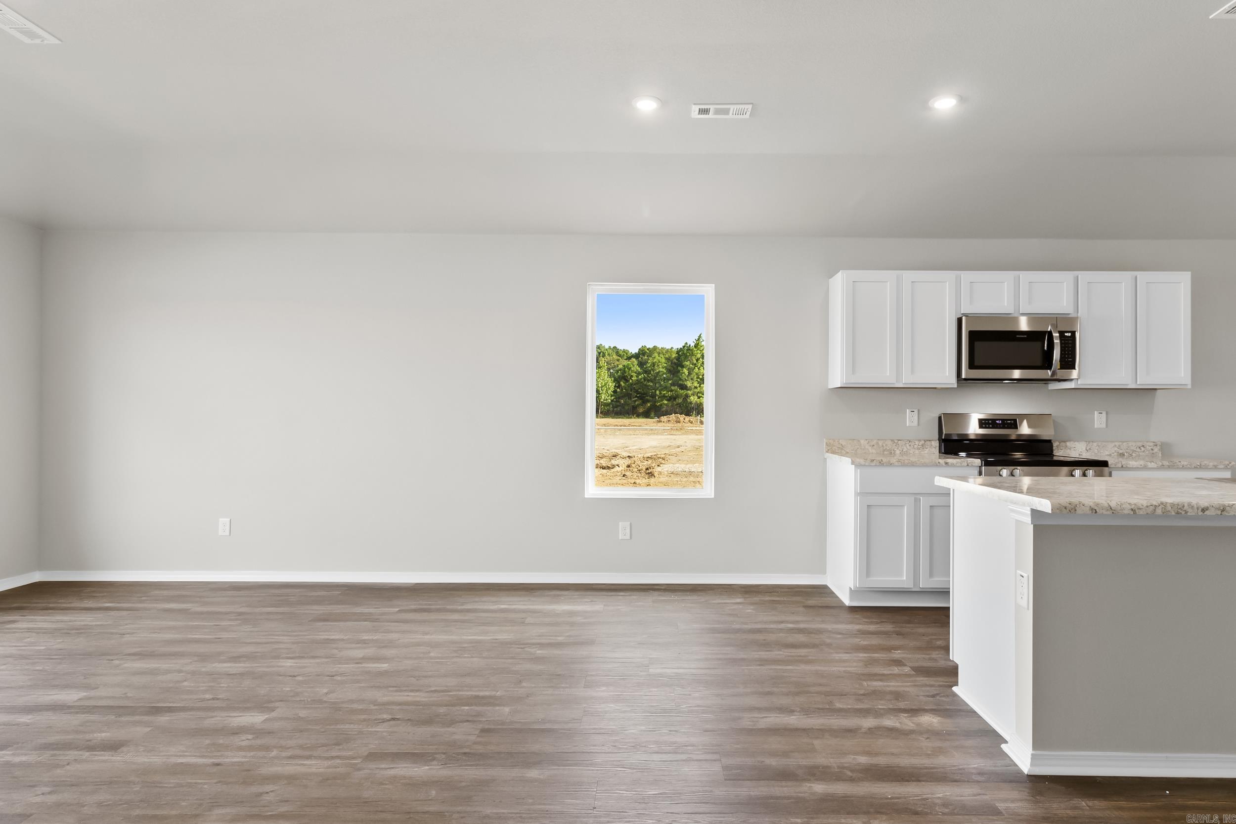 COUNTRY CLUB OF ARK THE - Residential