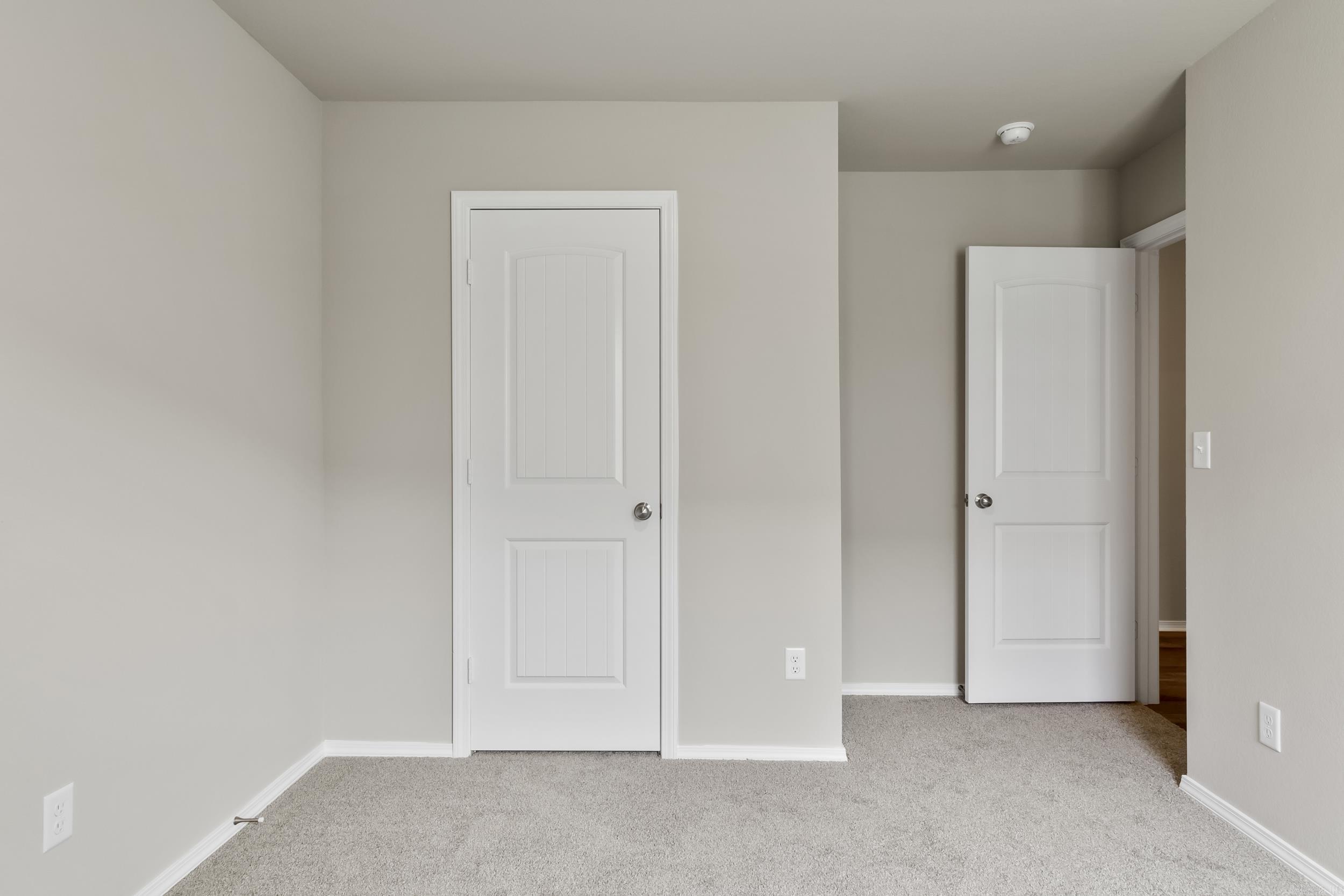 COUNTRY CLUB OF ARK THE - Residential