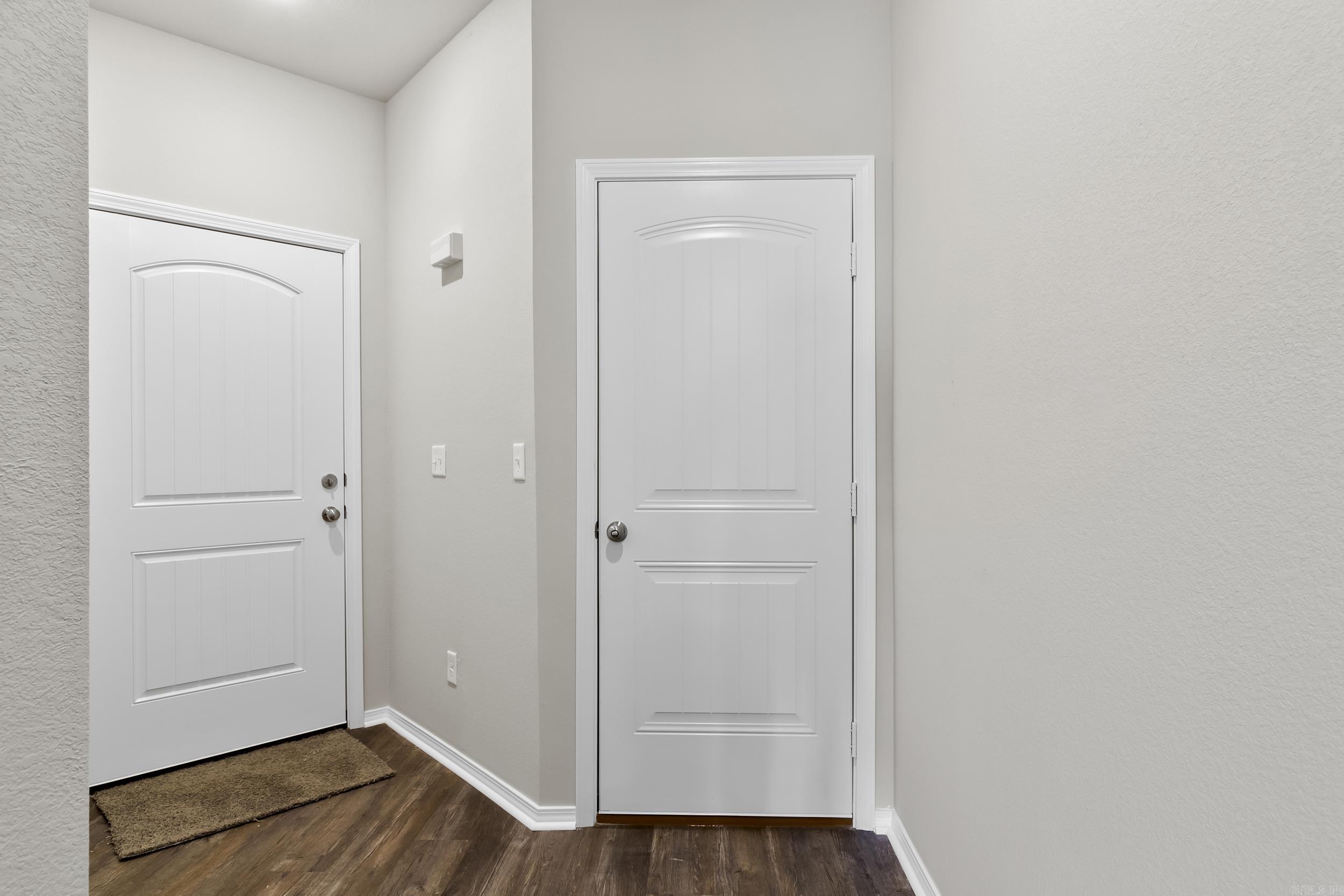 COUNTRY CLUB OF ARK THE - Residential