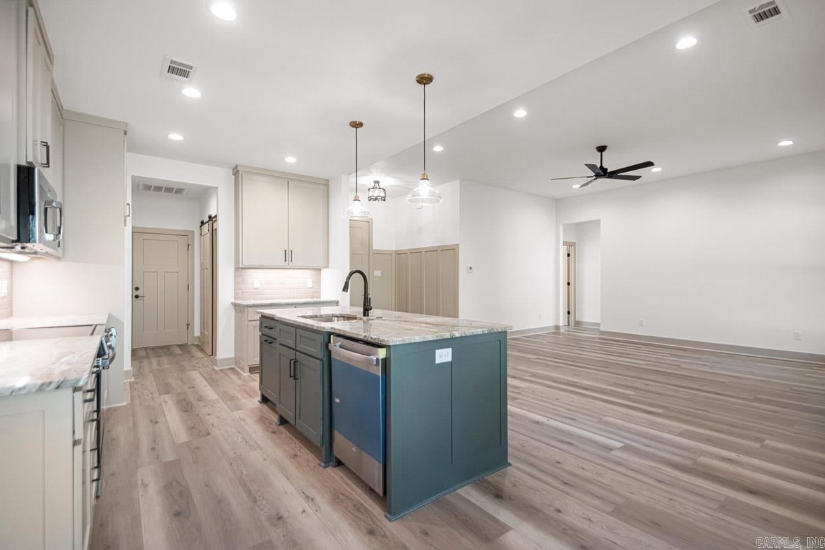 HOBBY - Residential