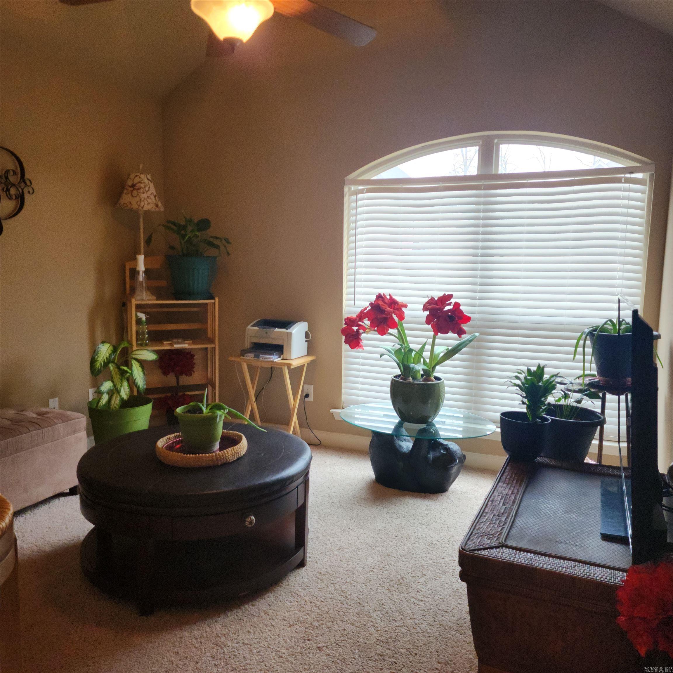 OAK GLENN - Residential