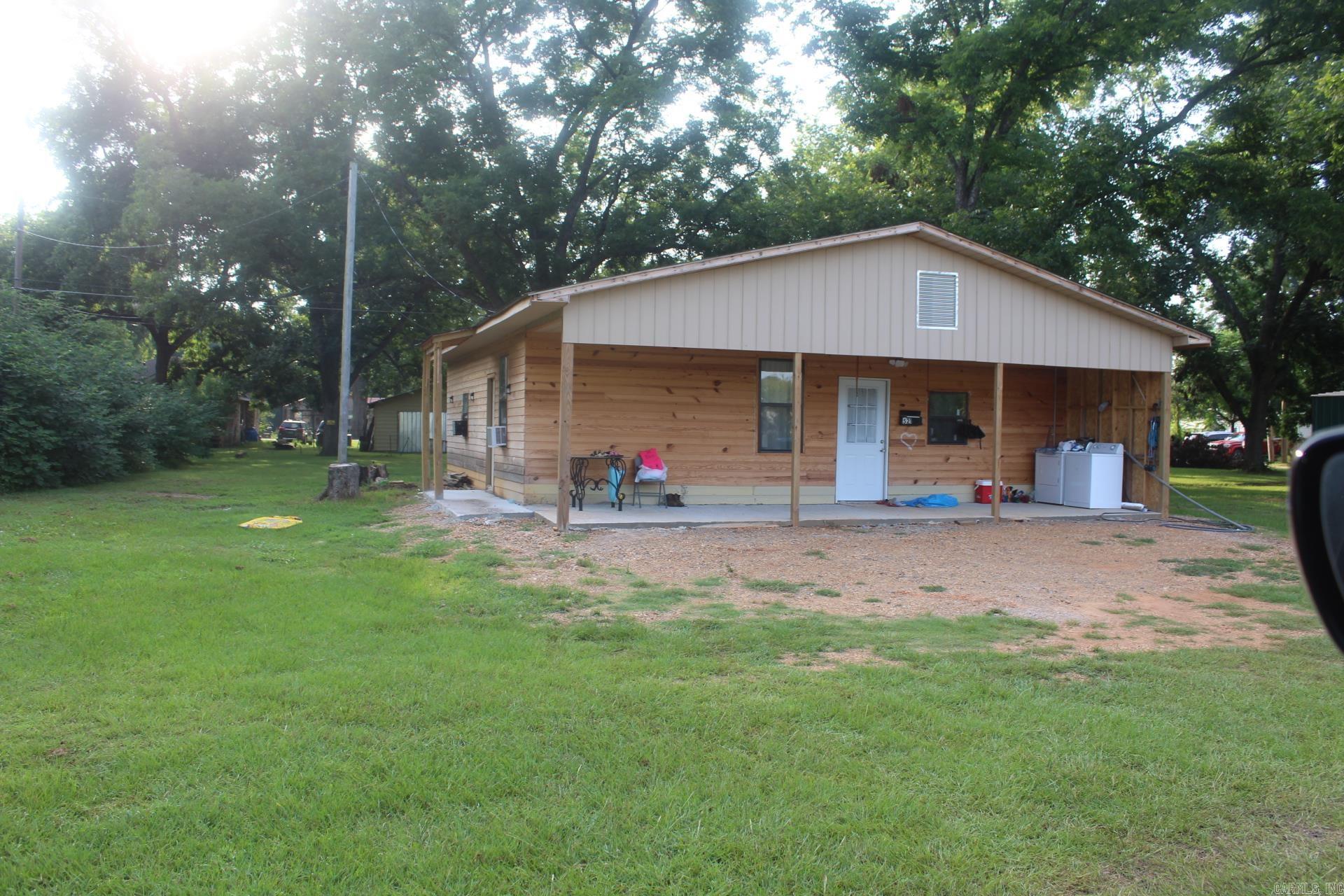 NEW CONSTRUCTION 2 Bed, 1 Full Bath with approx. 1056 Sq. Ft. of living space located in the heart of Nashville. Great Rental Property.