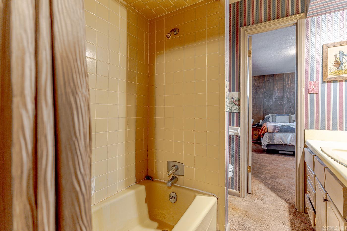 TRUMAN ACREAGE - Residential