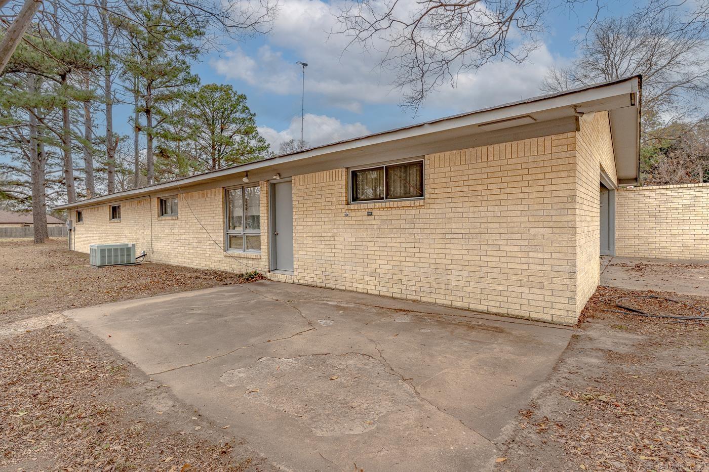 TRUMAN ACREAGE - Residential