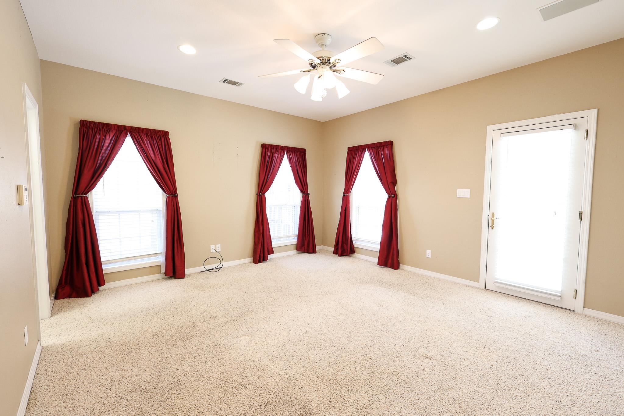 PARKERS RIDGE - Residential