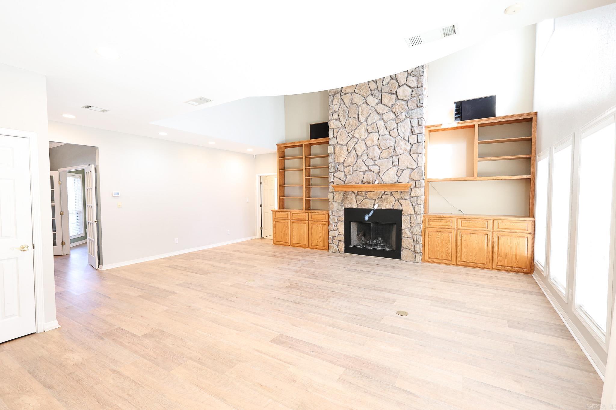 PARKERS RIDGE - Residential