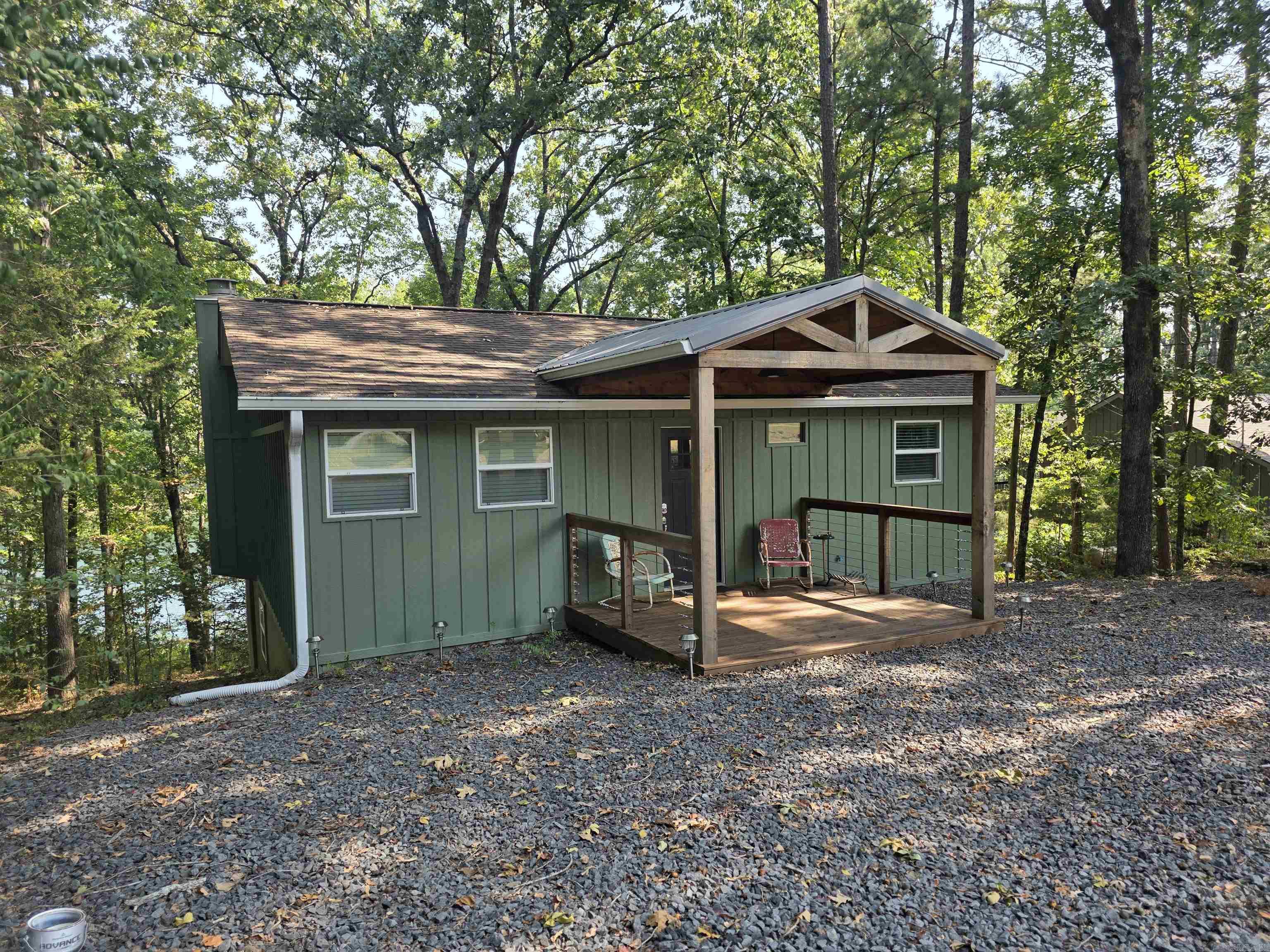 TWIN COVE ESTATES - LAKE - Residential