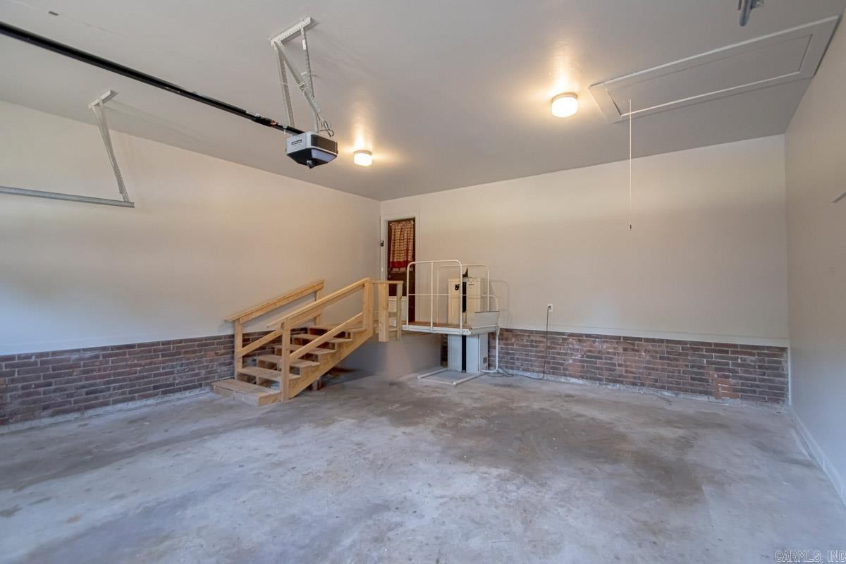 OVERBROOK - Residential