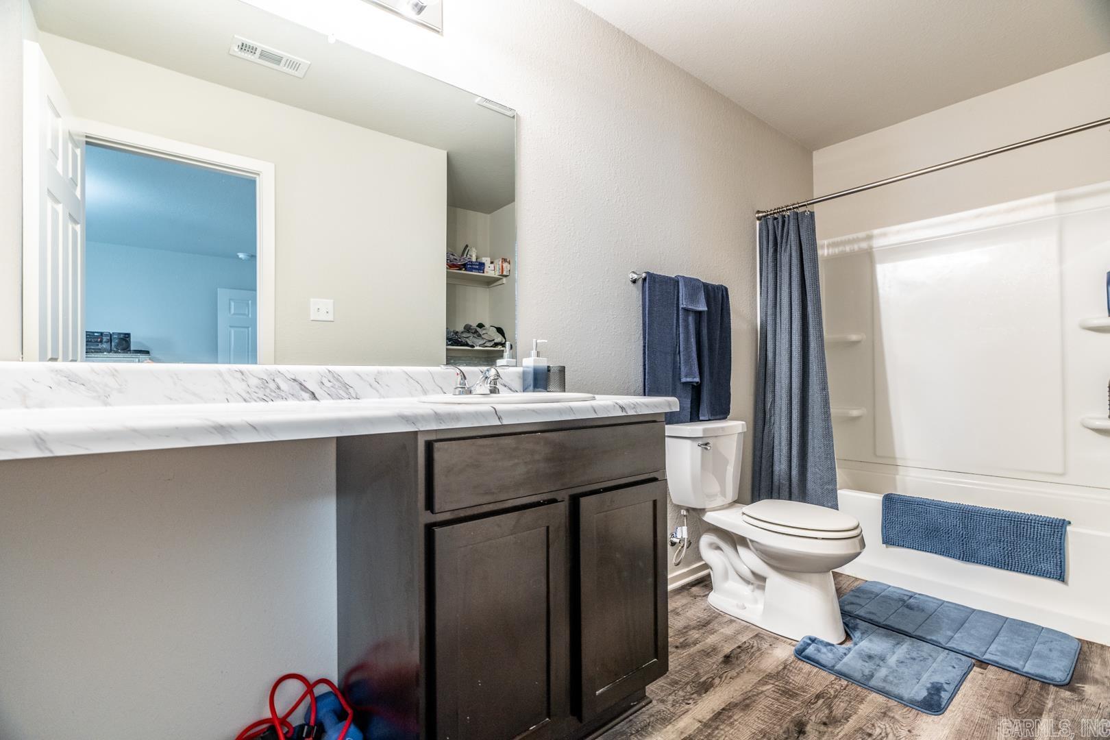 Vivian Heights - Residential