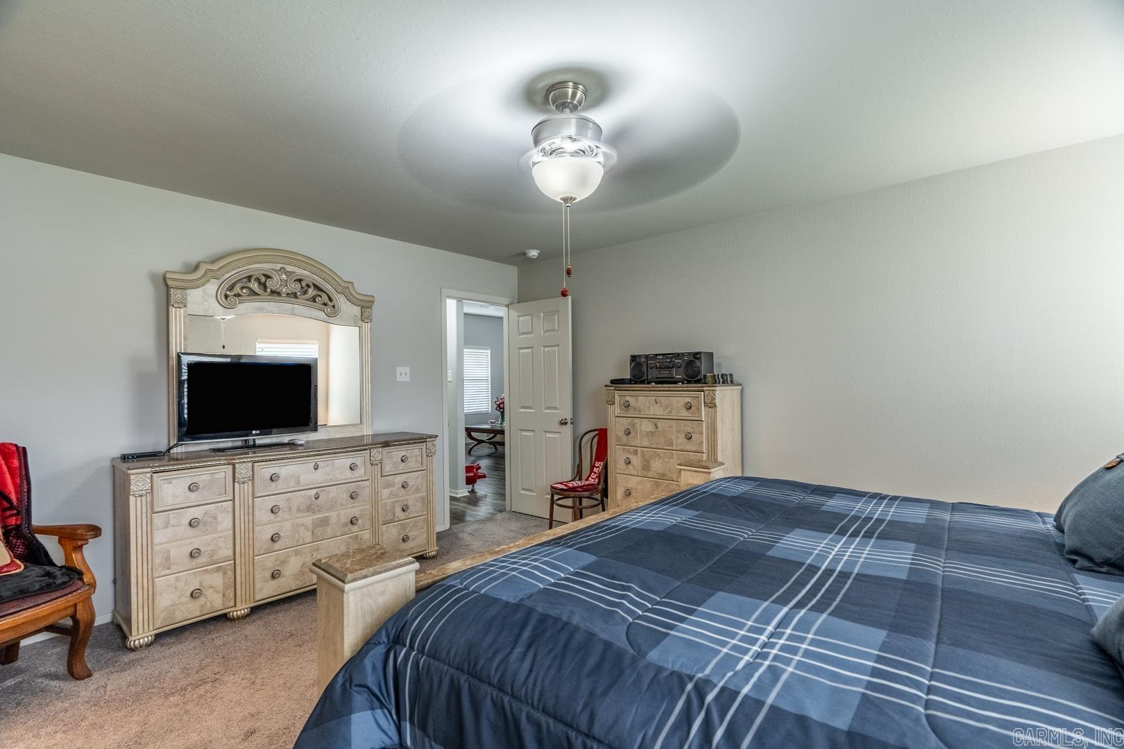 Vivian Heights - Residential