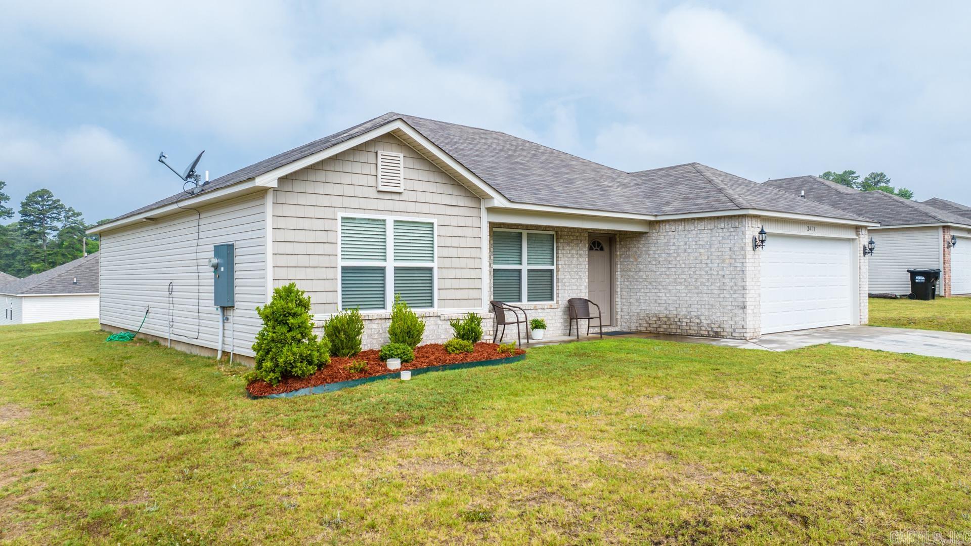 Vivian Heights - Residential