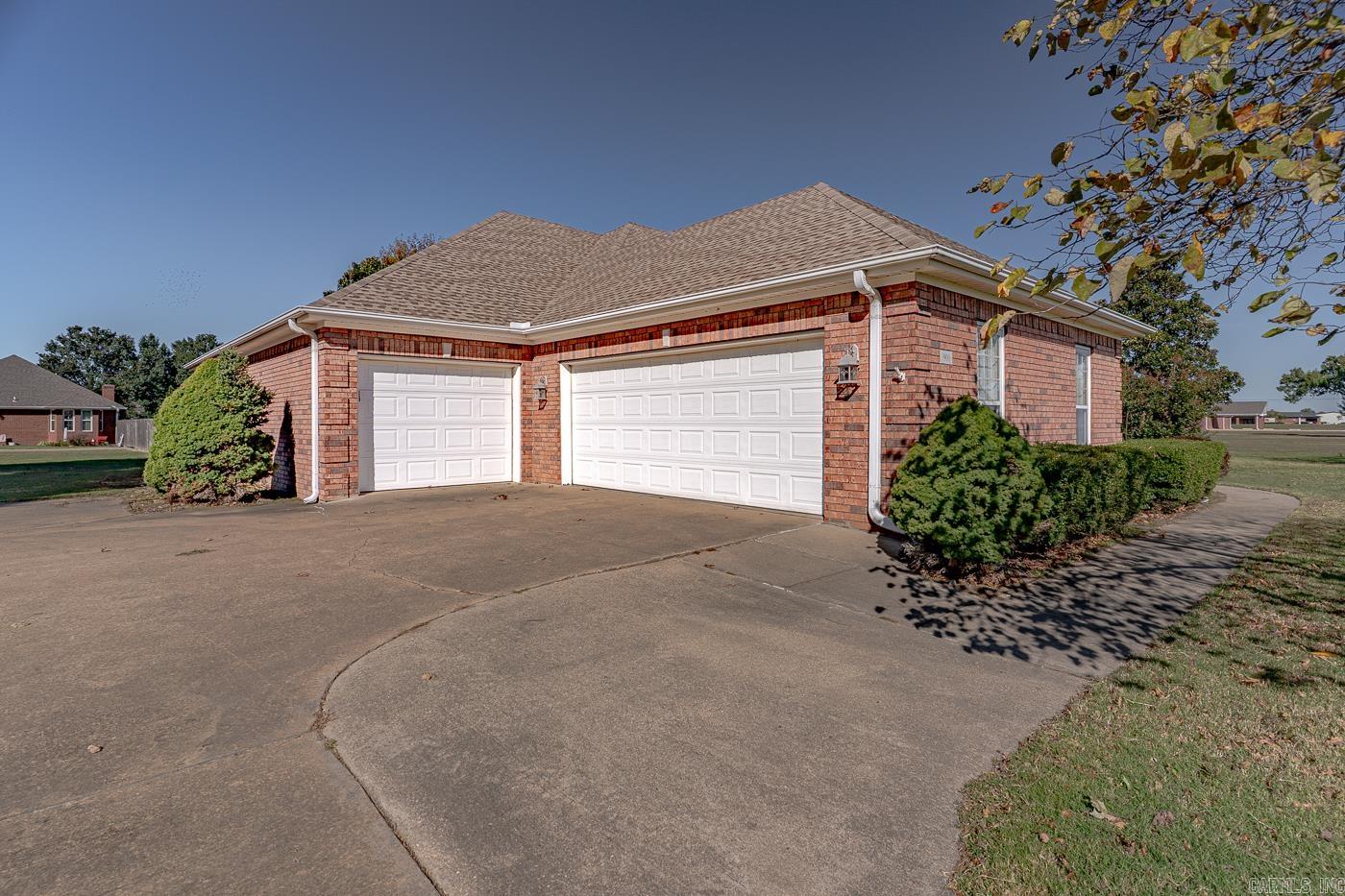 COUNTRYSIDE ESTATES - Residential