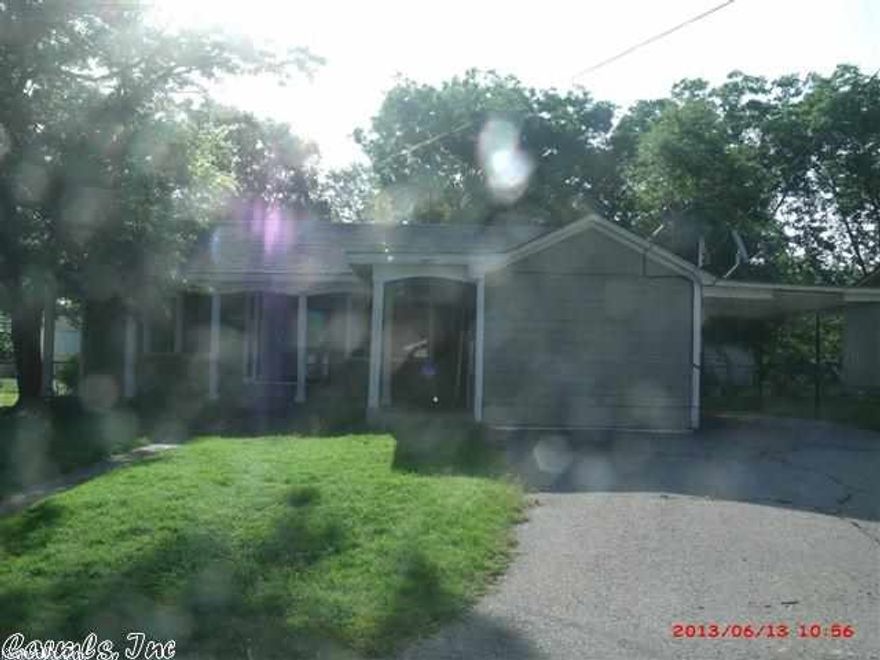 CORPORATER SELLER. PROPERTY BEING SOLD "WHERE IS" AND "AS IS". WITH NO WARRANTIES. PROPERTY IS OLDER BUILT HOME WITH STORM SHELTER. LARGER YARD. NEEDS A LITTLE TLC. SPECIAL ADDENDUMS WILL APPLY. ALL OFFERS ARE TO BE SUBMITTED THROUGH WWW.AUCTION.COM AUCTION STARTS JUNE 20TH