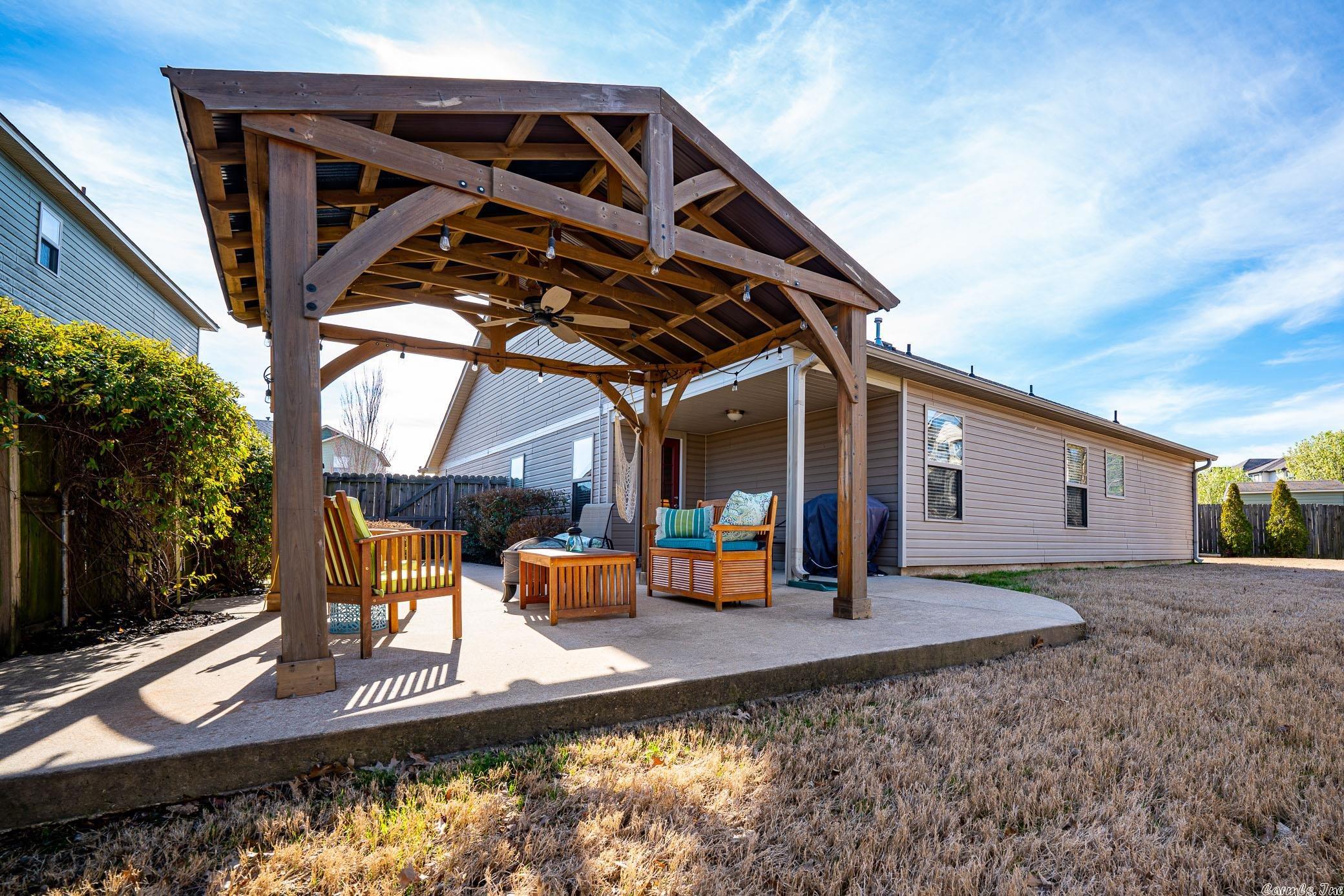 CROSSING ON THE GREEN P.U.D. - Residential