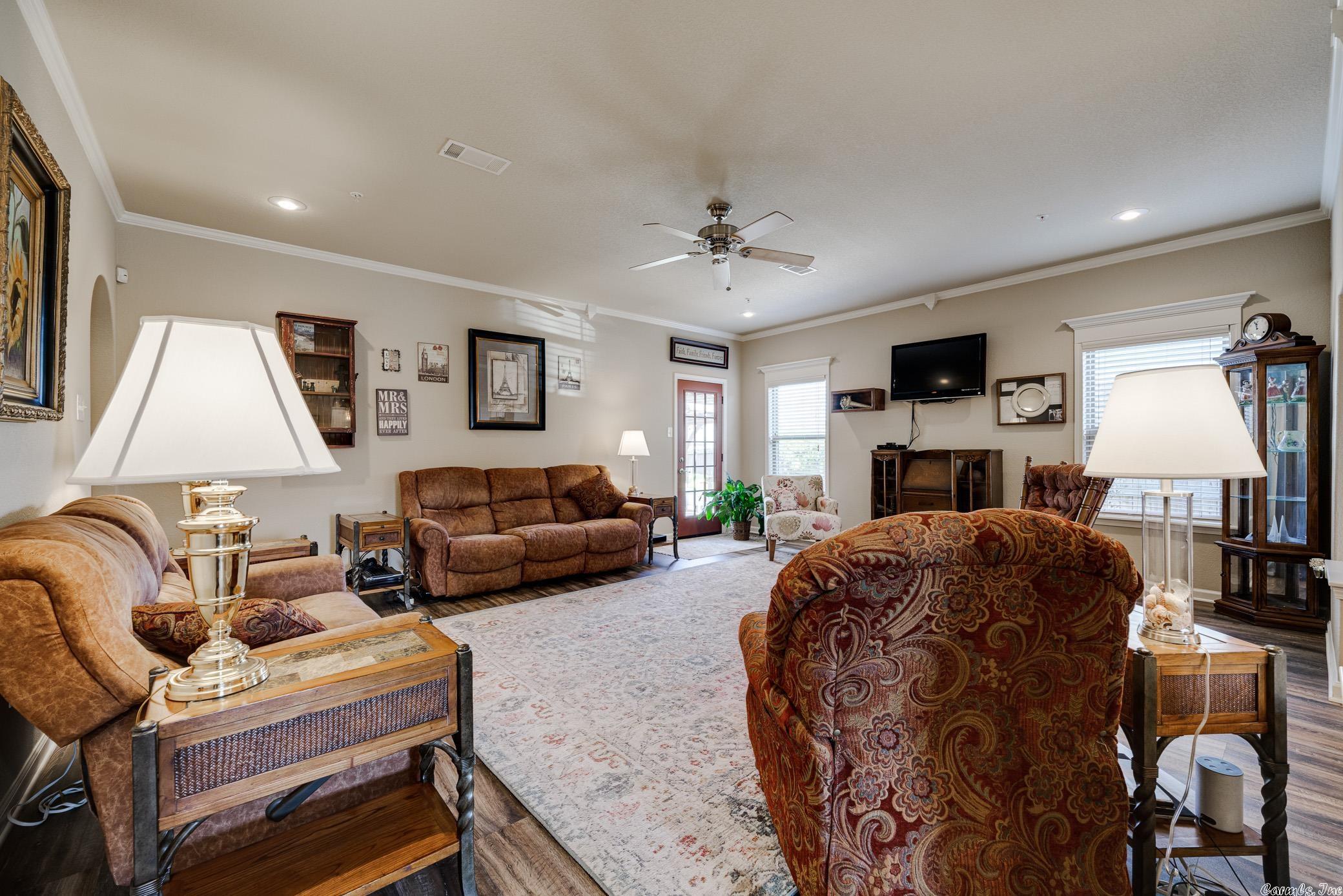 CROSSING ON THE GREEN P.U.D. - Residential