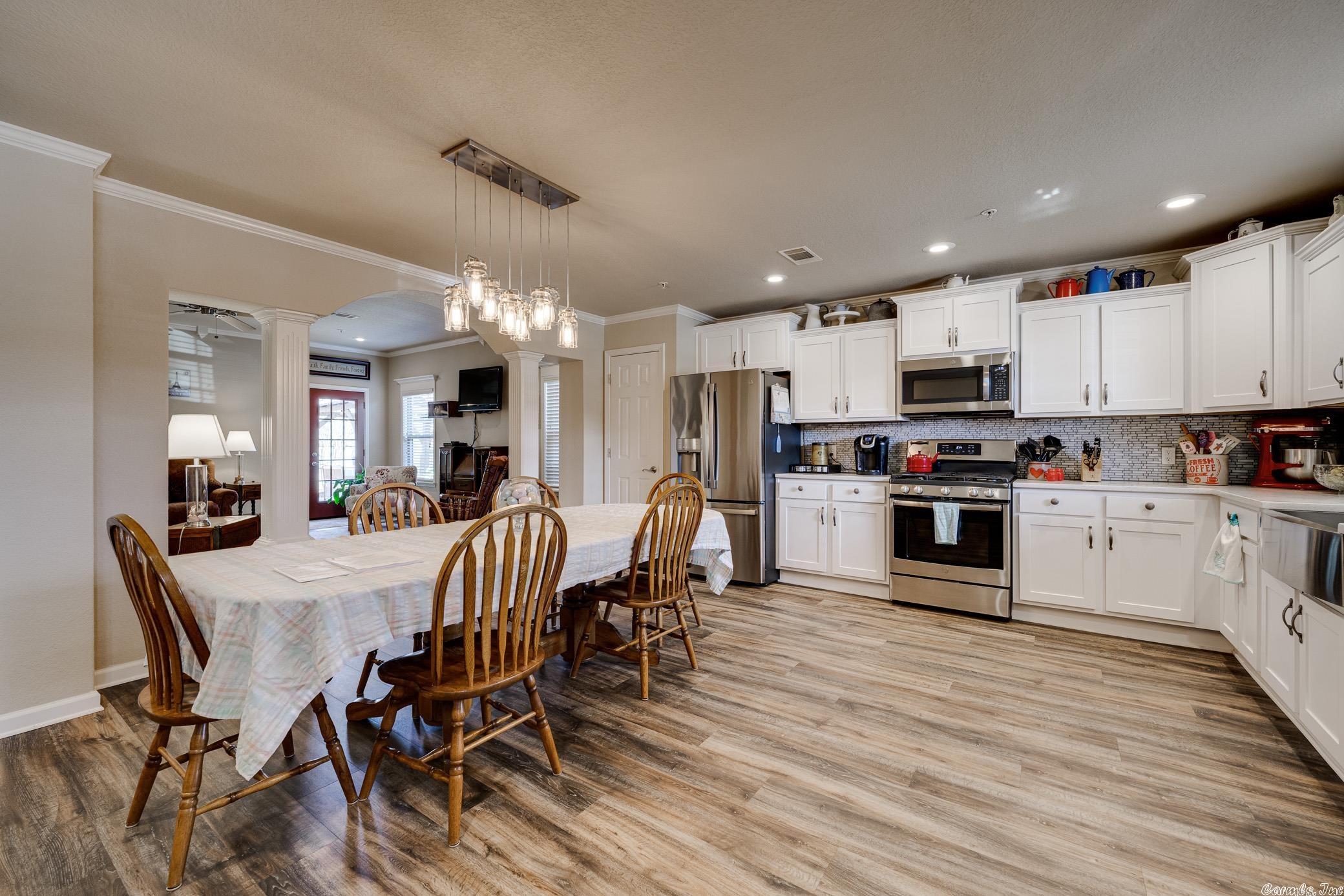 CROSSING ON THE GREEN P.U.D. - Residential