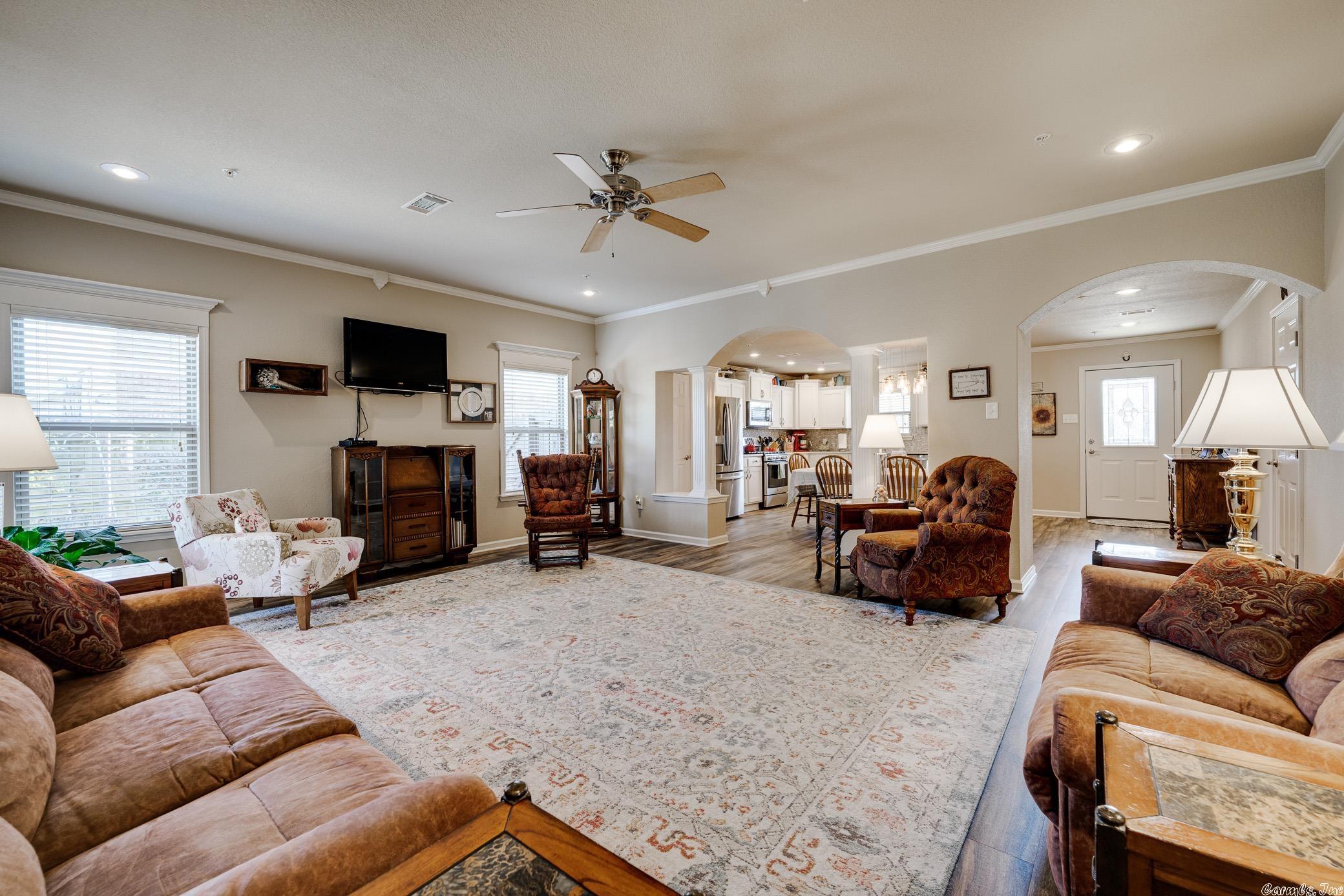 CROSSING ON THE GREEN P.U.D. - Residential