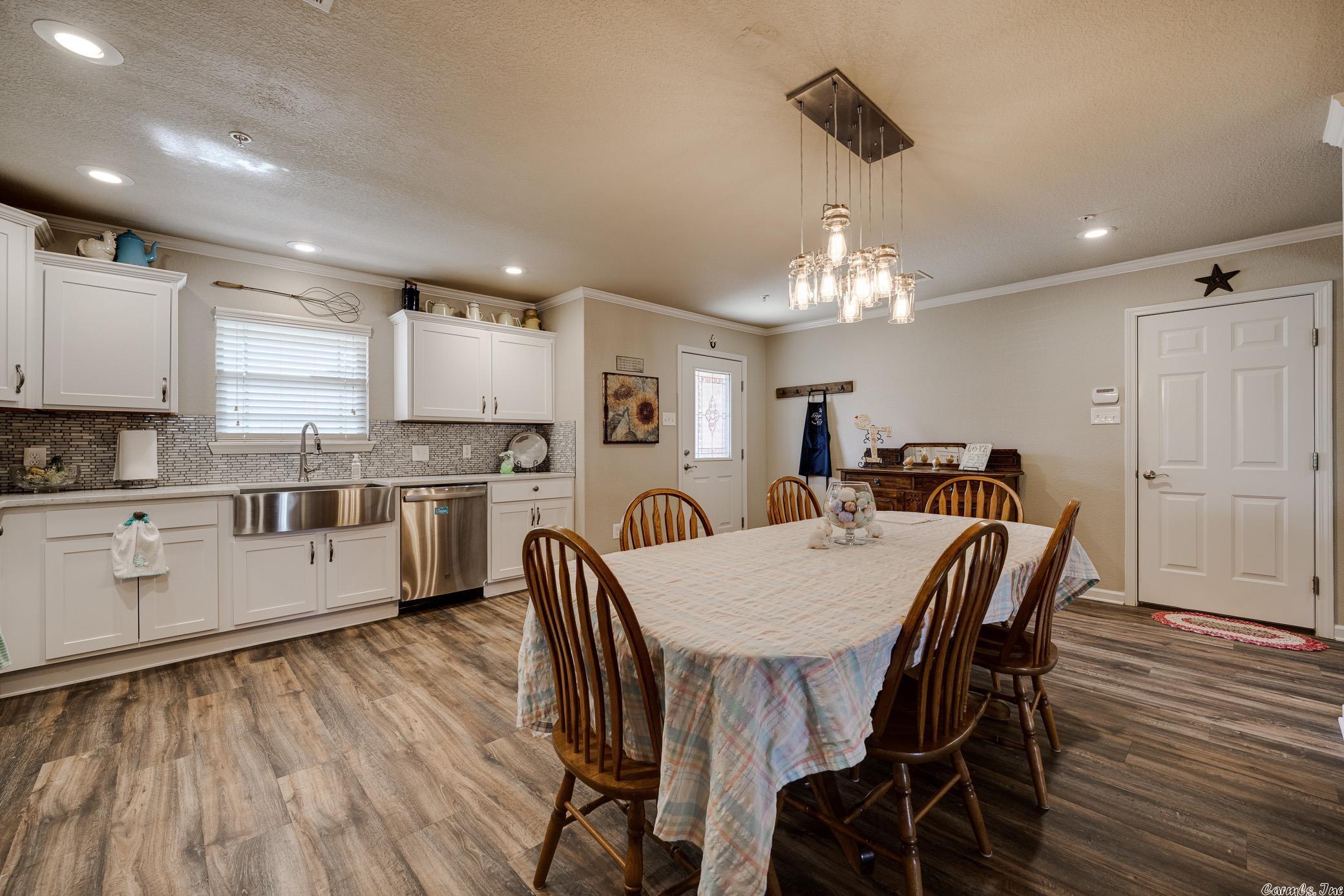 CROSSING ON THE GREEN P.U.D. - Residential