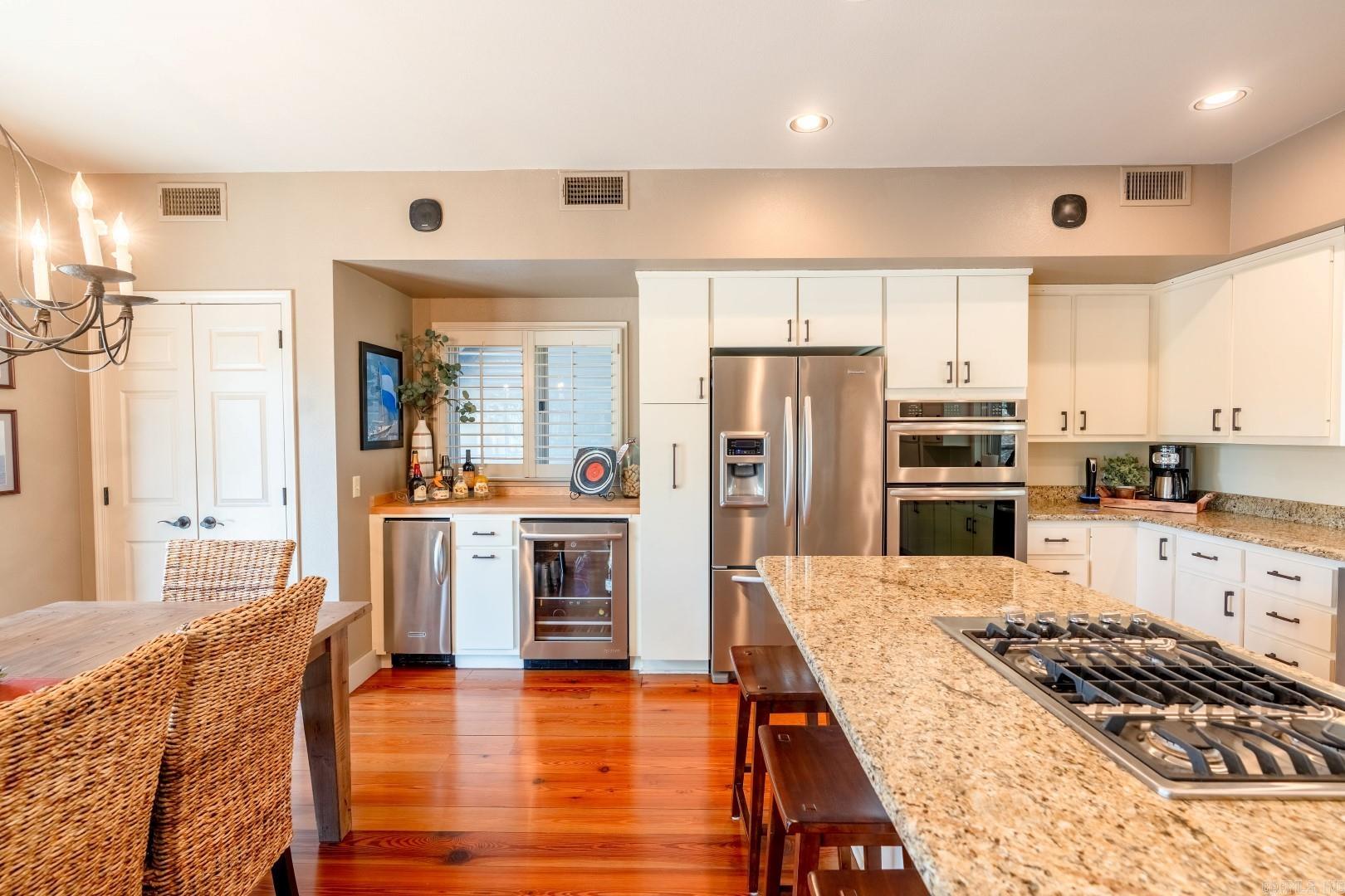 Eden Isle-Country Club - Residential