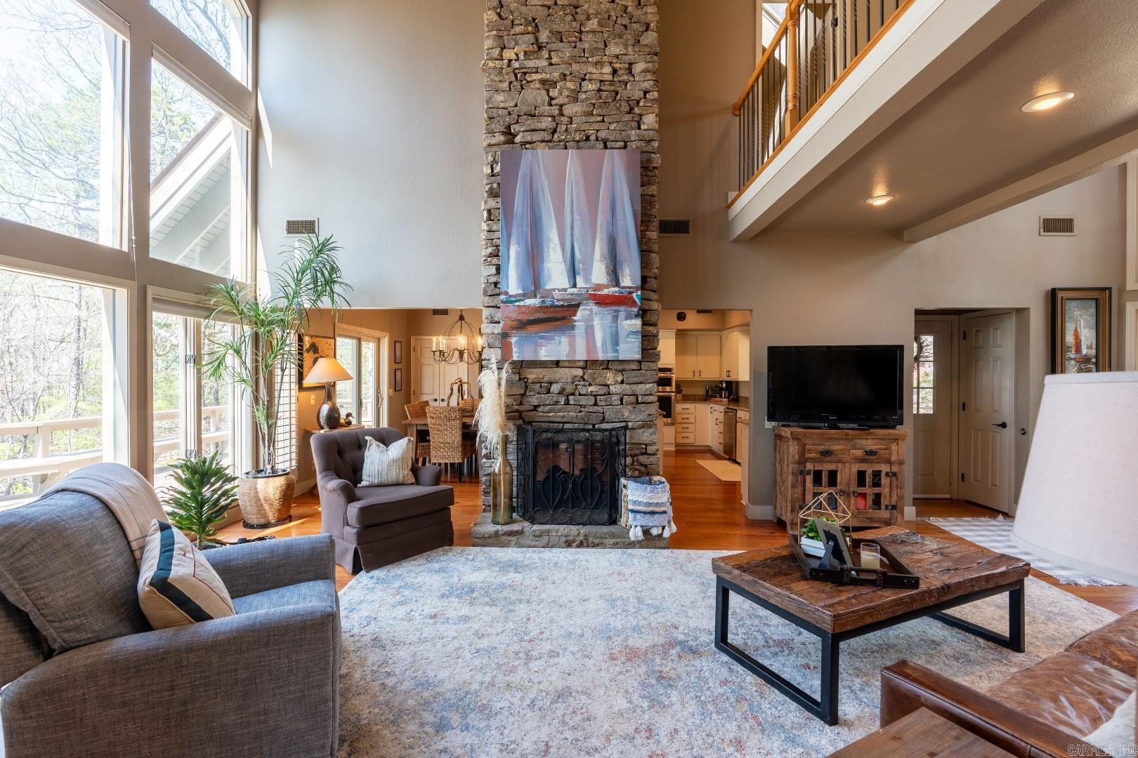 Eden Isle-Country Club - Residential