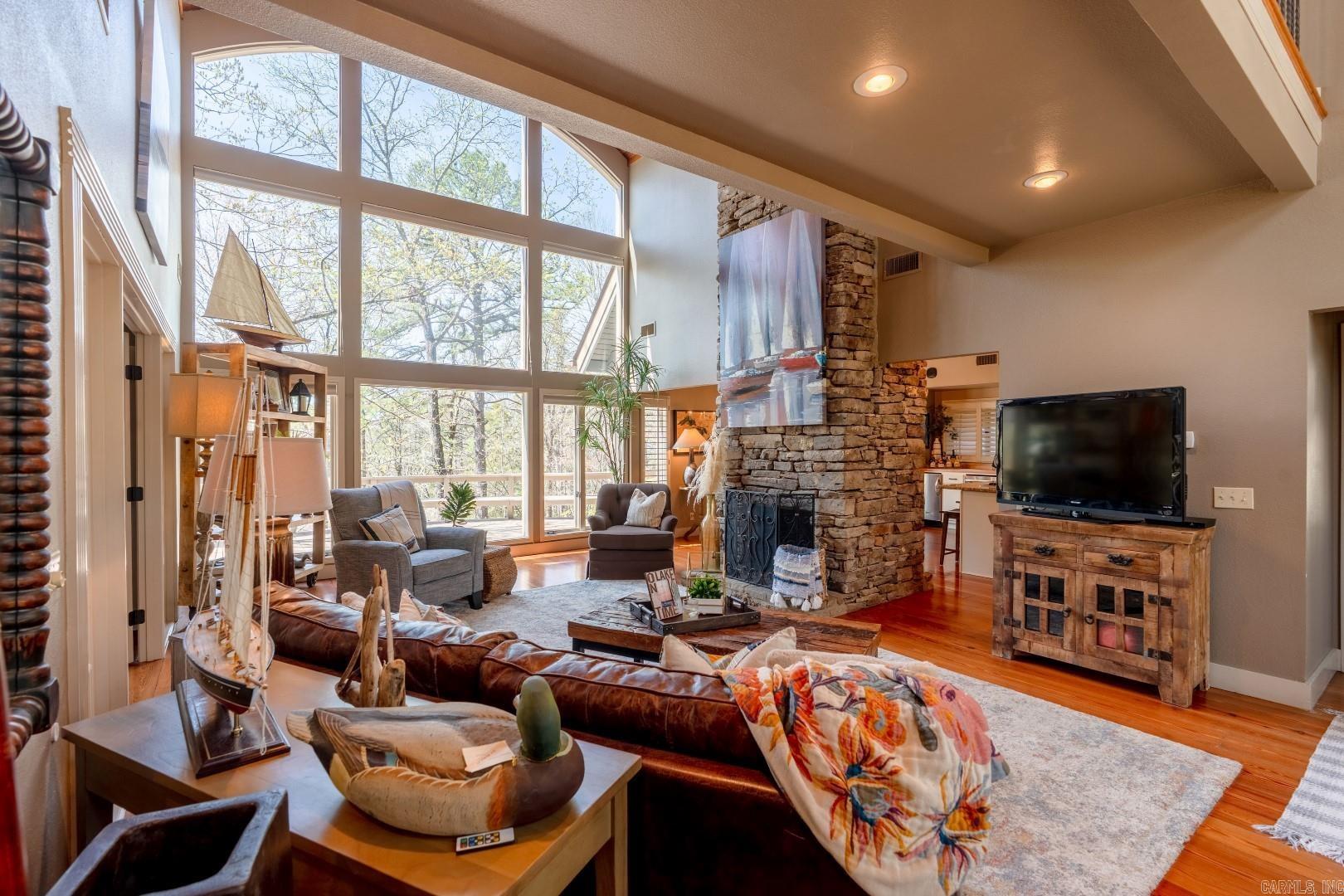 Eden Isle-Country Club - Residential