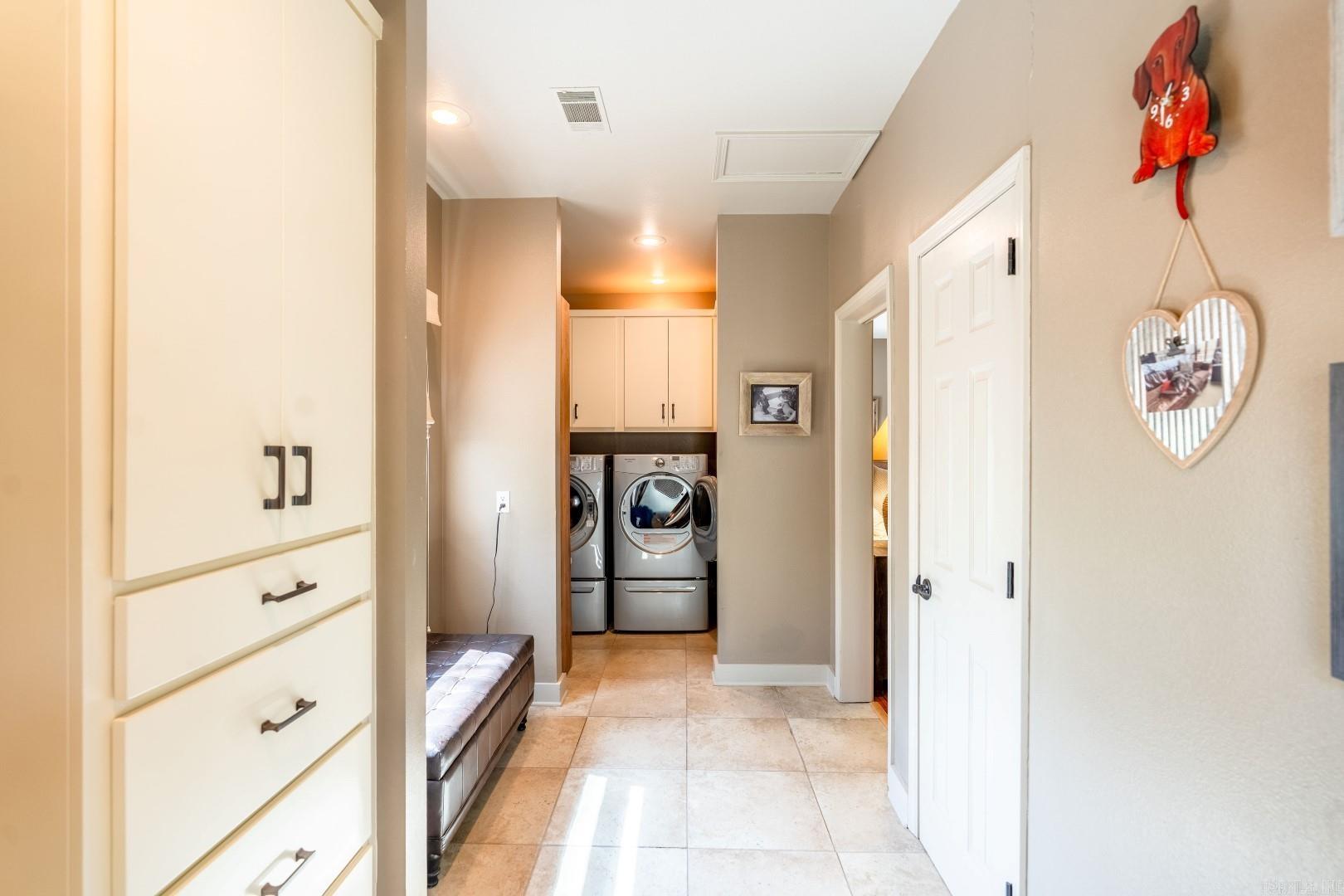 Eden Isle-Country Club - Residential