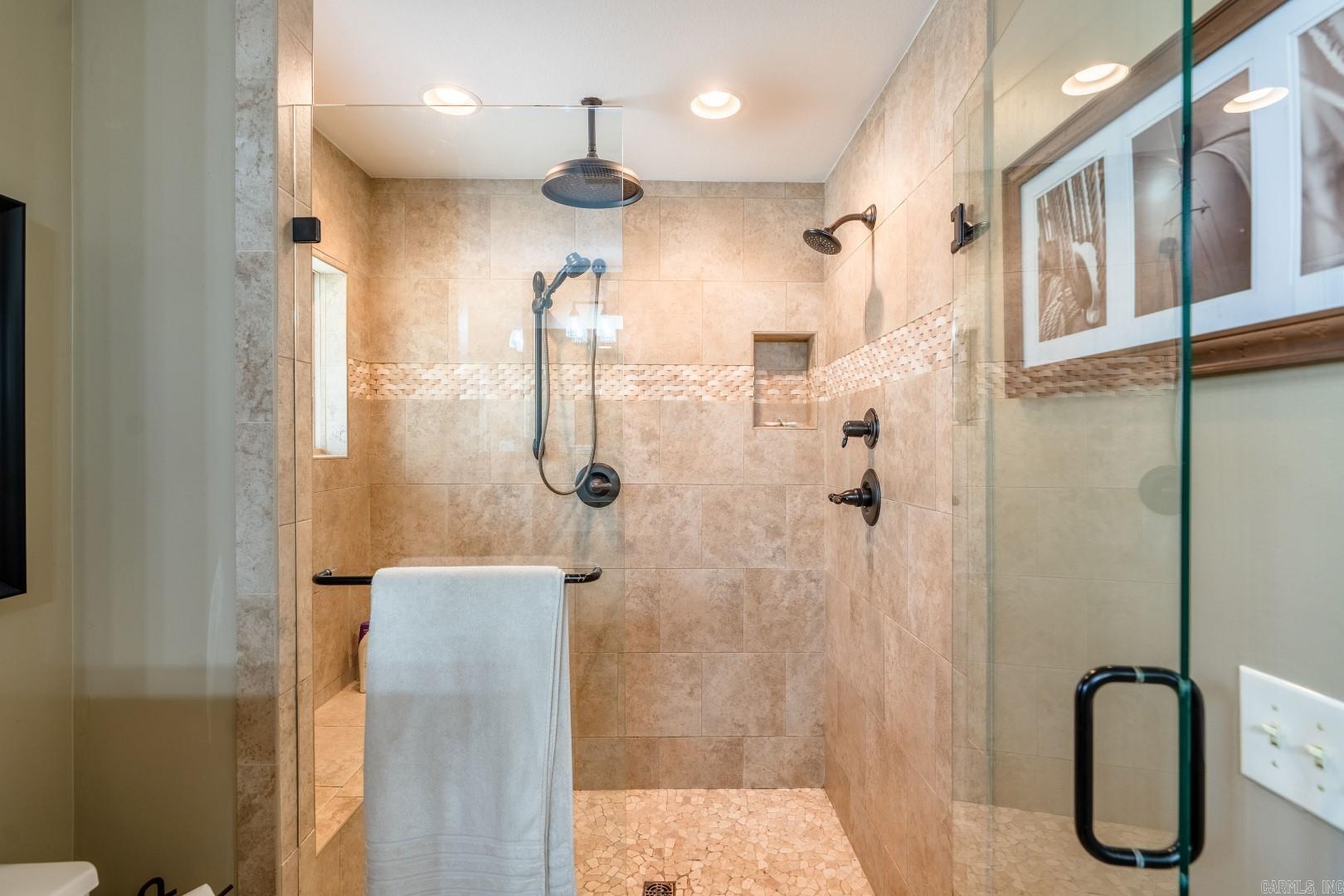 Eden Isle-Country Club - Residential